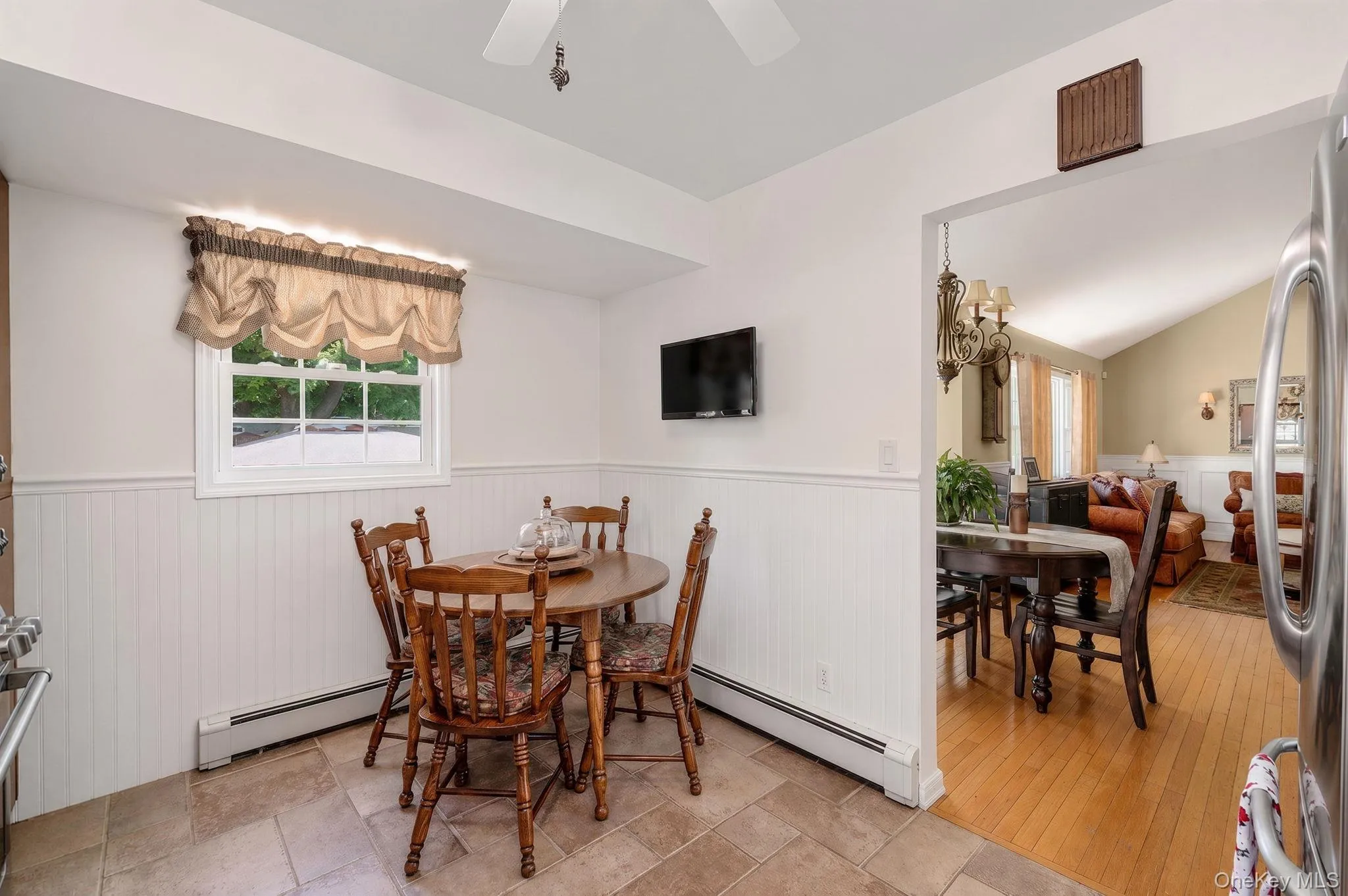 332 Monroe Avenue, Babylon, NY, 4 Bedrooms Bedrooms, 7 Rooms Rooms,1 BathroomBathrooms,Residential,For Rent,Monroe,0,1016998 332 Monroe Avenue, Babylon, NY, 4 Bedrooms Bedrooms, 7 Rooms Rooms,1 BathroomBathrooms,Residential,For Rent,Monroe,0,1016998