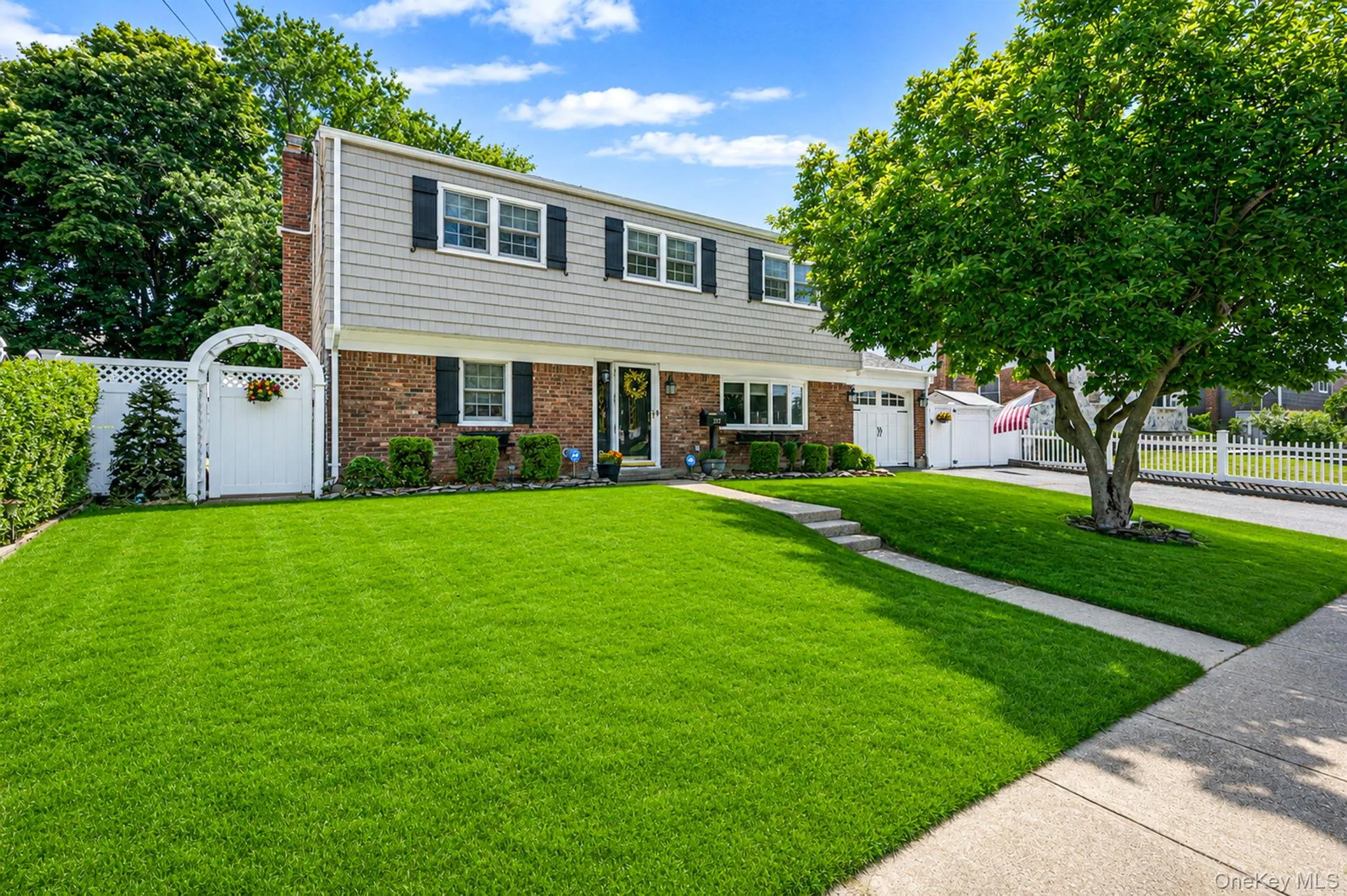 332 Monroe Avenue, Babylon, NY, 4 Bedrooms Bedrooms, 7 Rooms Rooms,1 BathroomBathrooms,Residential,For Rent,Monroe,0,1016998 332 Monroe Avenue, Babylon, NY, 4 Bedrooms Bedrooms, 7 Rooms Rooms,1 BathroomBathrooms,Residential,For Rent,Monroe,0,1016998