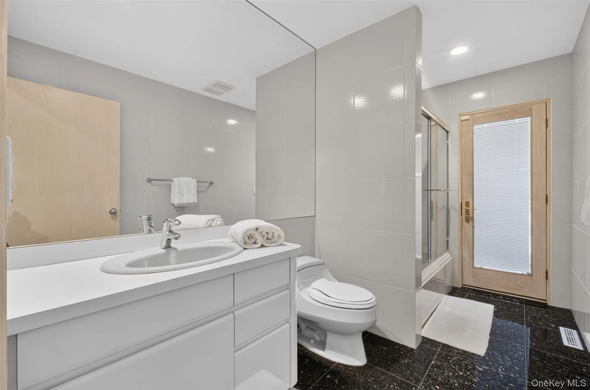 8 Victorian Lane, Oyster Bay, NY, 6 Bedrooms Bedrooms, 9 Rooms Rooms,4 BathroomsBathrooms,Residential,For Rent,Victorian,0,1017003 8 Victorian Lane, Oyster Bay, NY, 6 Bedrooms Bedrooms, 9 Rooms Rooms,4 BathroomsBathrooms,Residential,For Rent,Victorian,0,1017003