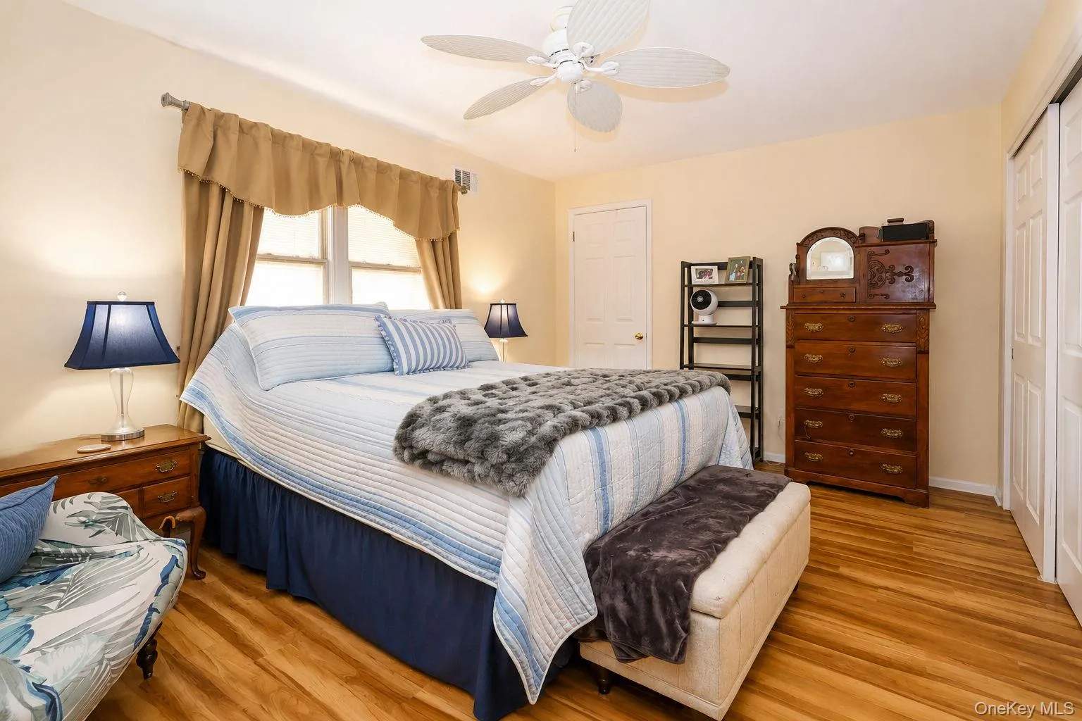Bedroom with 3 good size closets Bedroom with 3 good size closets