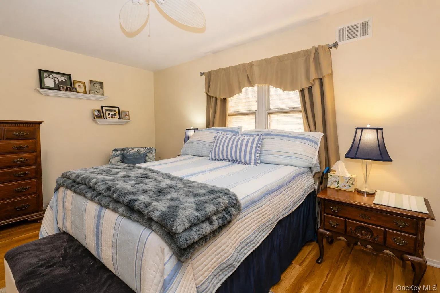 Pella windows with enclosed blinds Pella windows with enclosed blinds