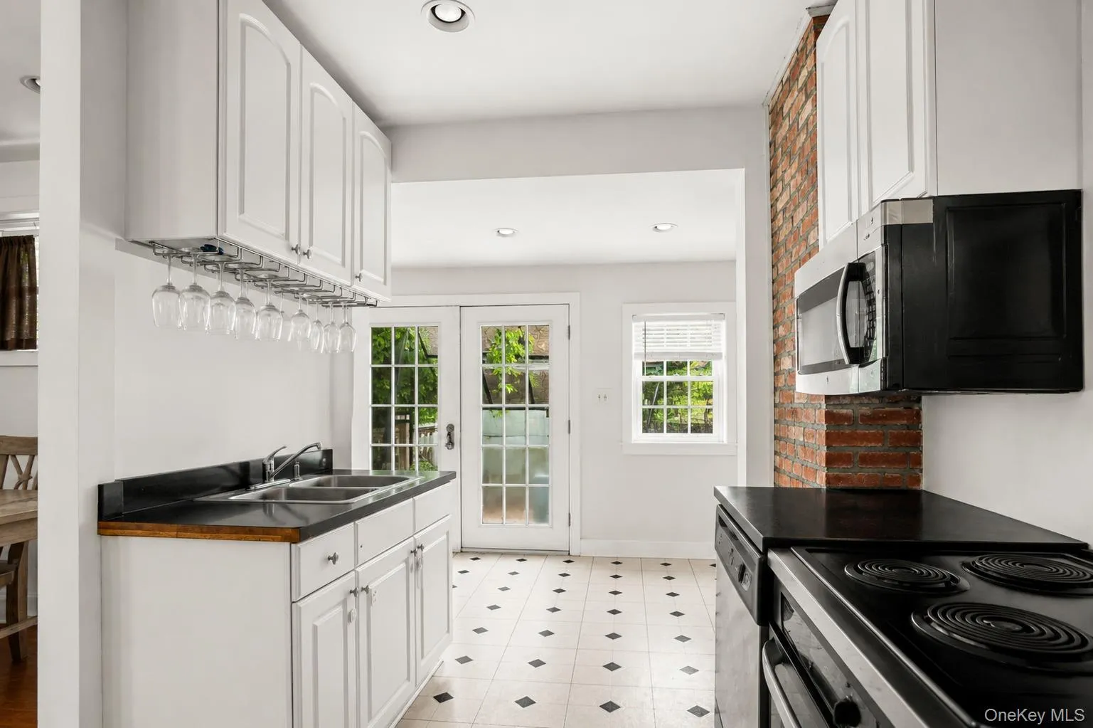 16960 144th Road, New York, NY, 3 Bedrooms Bedrooms, 8 Rooms Rooms,2 BathroomsBathrooms,Residential,For Rent,144th,0,1017010 16960 144th Road, New York, NY, 3 Bedrooms Bedrooms, 8 Rooms Rooms,2 BathroomsBathrooms,Residential,For Rent,144th,0,1017010
