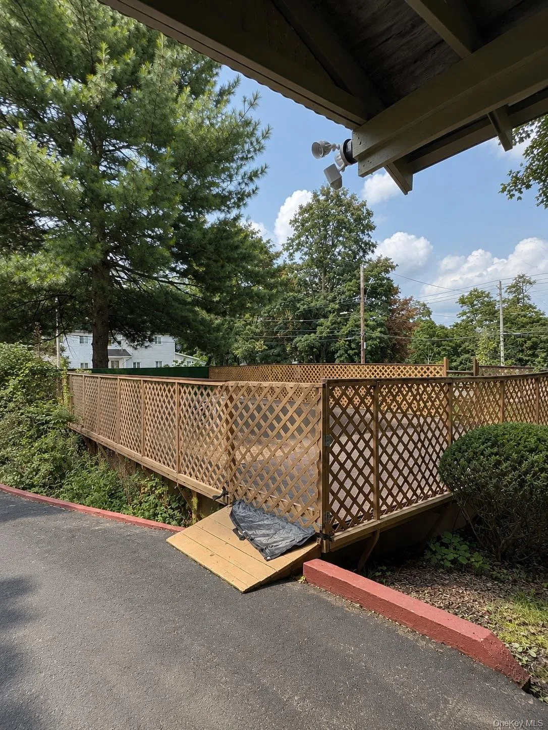 9 Smith Street, Thompson, NY, 3 Bedrooms Bedrooms, 8 Rooms Rooms,2 BathroomsBathrooms,Residential,For Rent,Smith,0,1017017 9 Smith Street, Thompson, NY, 3 Bedrooms Bedrooms, 8 Rooms Rooms,2 BathroomsBathrooms,Residential,For Rent,Smith,0,1017017