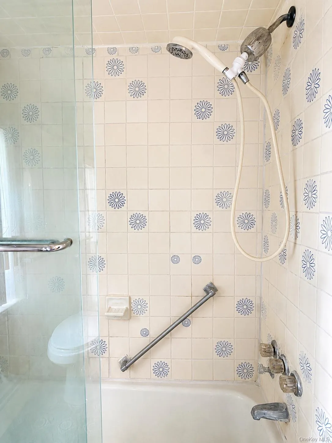 9 Smith Street, Thompson, NY, 3 Bedrooms Bedrooms, 8 Rooms Rooms,2 BathroomsBathrooms,Residential,For Rent,Smith,0,1017017 9 Smith Street, Thompson, NY, 3 Bedrooms Bedrooms, 8 Rooms Rooms,2 BathroomsBathrooms,Residential,For Rent,Smith,0,1017017