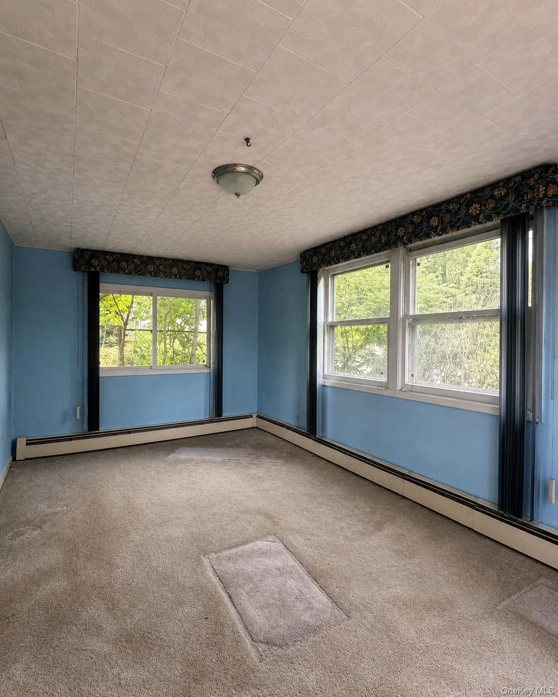 9 Smith Street, Thompson, NY, 3 Bedrooms Bedrooms, 8 Rooms Rooms,2 BathroomsBathrooms,Residential,For Rent,Smith,0,1017017 9 Smith Street, Thompson, NY, 3 Bedrooms Bedrooms, 8 Rooms Rooms,2 BathroomsBathrooms,Residential,For Rent,Smith,0,1017017