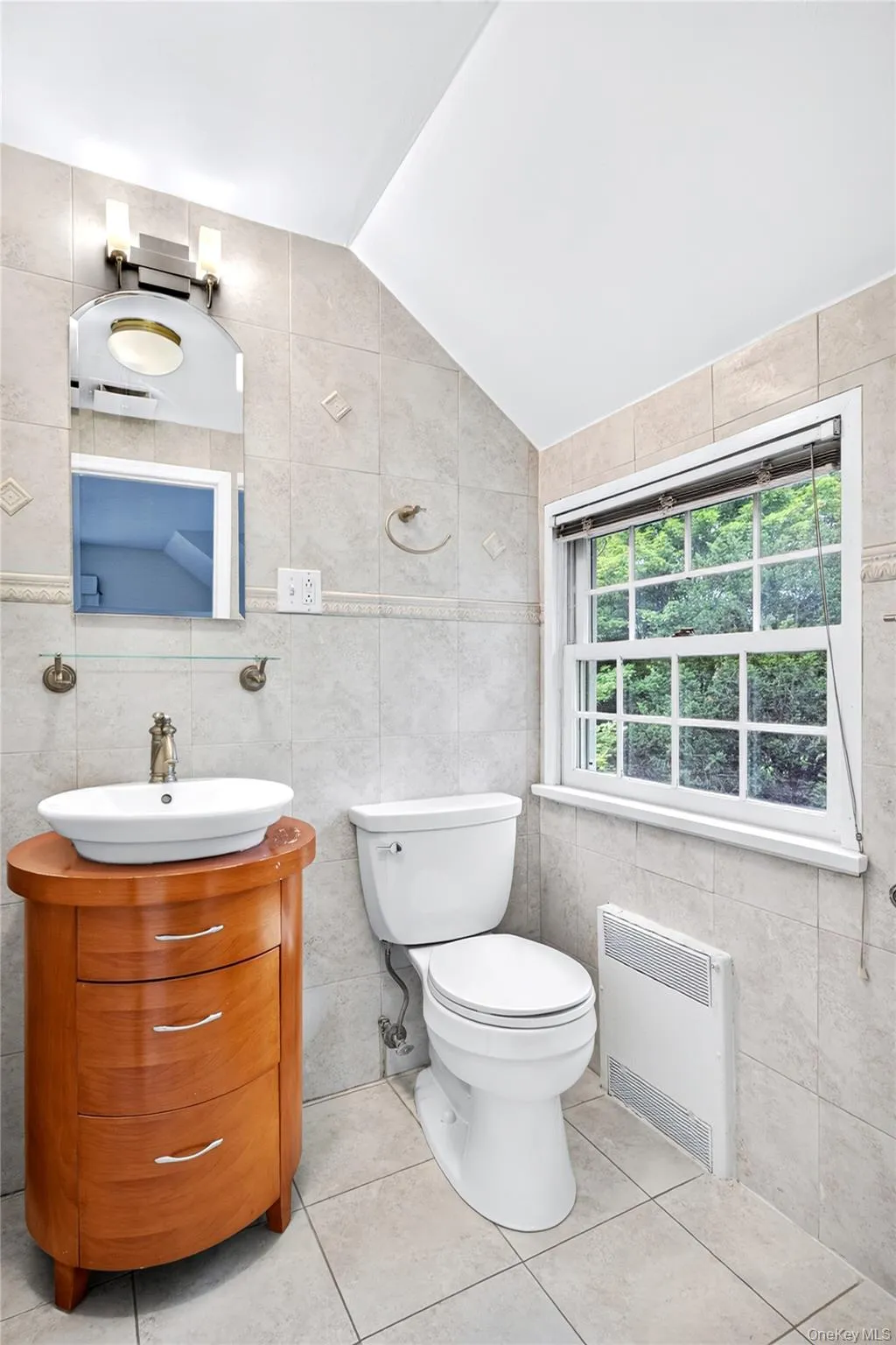 10 Ridge Drive, North Hempstead, NY, 4 Bedrooms Bedrooms, 8 Rooms Rooms,2 BathroomsBathrooms,Residential,For Rent,Ridge,0,1017018 10 Ridge Drive, North Hempstead, NY, 4 Bedrooms Bedrooms, 8 Rooms Rooms,2 BathroomsBathrooms,Residential,For Rent,Ridge,0,1017018