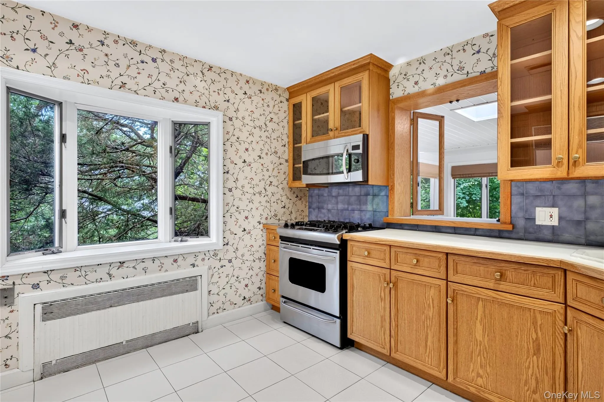 10 Ridge Drive, North Hempstead, NY, 4 Bedrooms Bedrooms, 8 Rooms Rooms,2 BathroomsBathrooms,Residential,For Rent,Ridge,0,1017018 10 Ridge Drive, North Hempstead, NY, 4 Bedrooms Bedrooms, 8 Rooms Rooms,2 BathroomsBathrooms,Residential,For Rent,Ridge,0,1017018