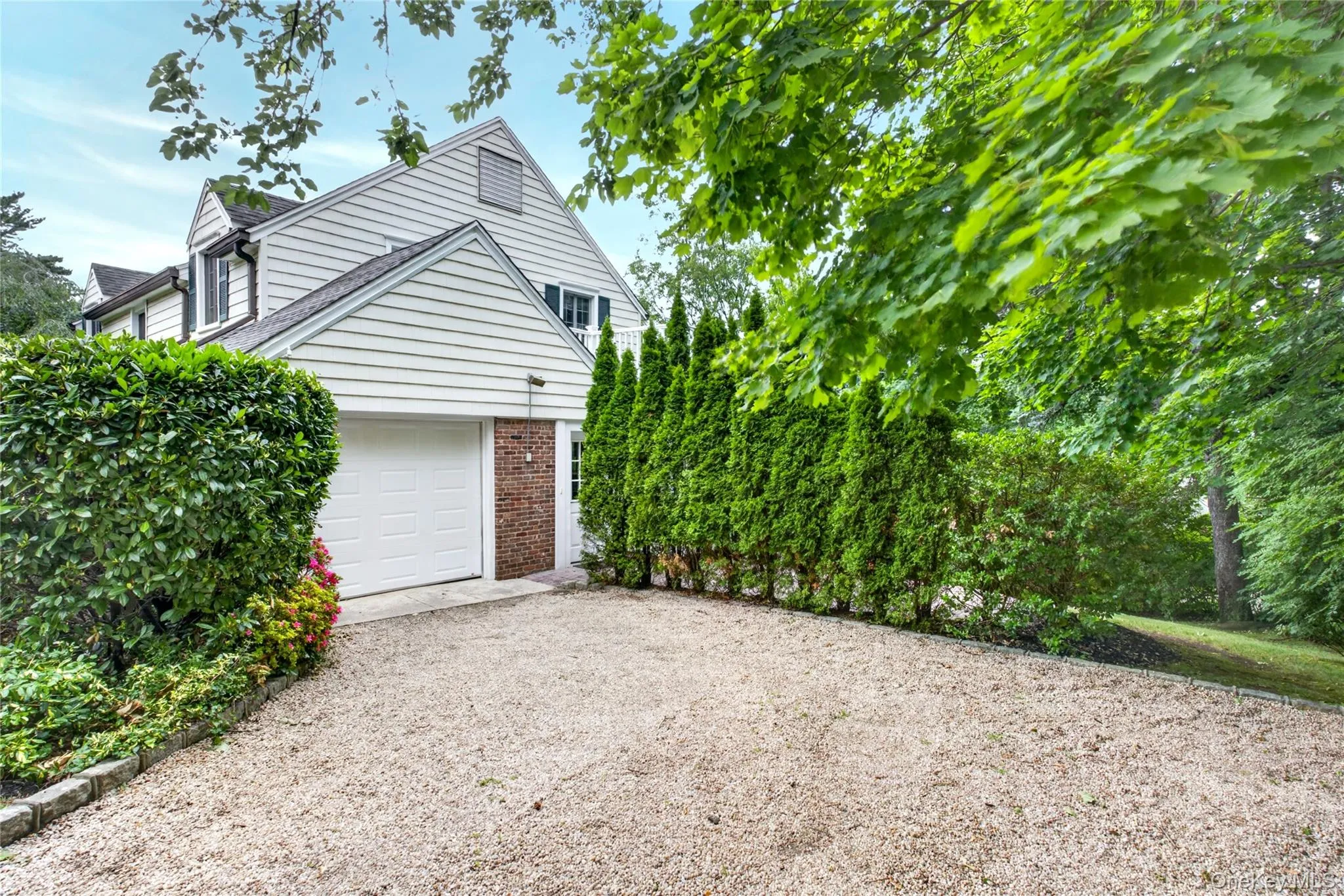 10 Ridge Drive, North Hempstead, NY, 4 Bedrooms Bedrooms, 8 Rooms Rooms,2 BathroomsBathrooms,Residential,For Rent,Ridge,0,1017018 10 Ridge Drive, North Hempstead, NY, 4 Bedrooms Bedrooms, 8 Rooms Rooms,2 BathroomsBathrooms,Residential,For Rent,Ridge,0,1017018