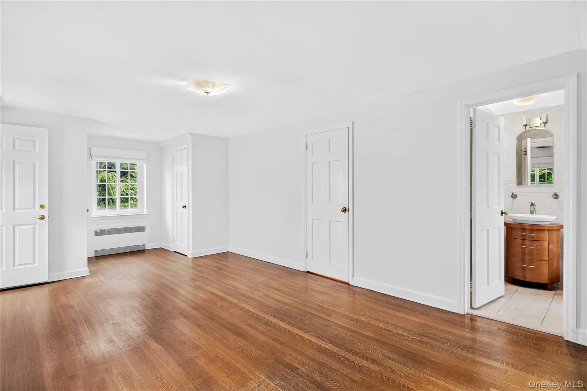 10 Ridge Drive, North Hempstead, NY, 4 Bedrooms Bedrooms, 8 Rooms Rooms,2 BathroomsBathrooms,Residential,For Rent,Ridge,0,1017018 10 Ridge Drive, North Hempstead, NY, 4 Bedrooms Bedrooms, 8 Rooms Rooms,2 BathroomsBathrooms,Residential,For Rent,Ridge,0,1017018