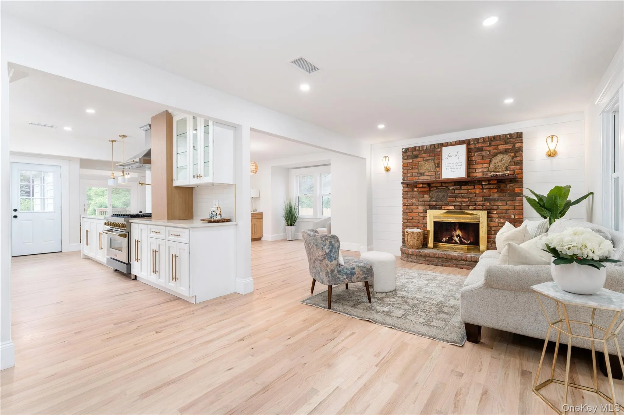 85 Garfield Avenue, Islip, NY, 3 Bedrooms Bedrooms, 11 Rooms Rooms,3 BathroomsBathrooms,Residential,For Rent,Garfield,0,1017020 85 Garfield Avenue, Islip, NY, 3 Bedrooms Bedrooms, 11 Rooms Rooms,3 BathroomsBathrooms,Residential,For Rent,Garfield,0,1017020