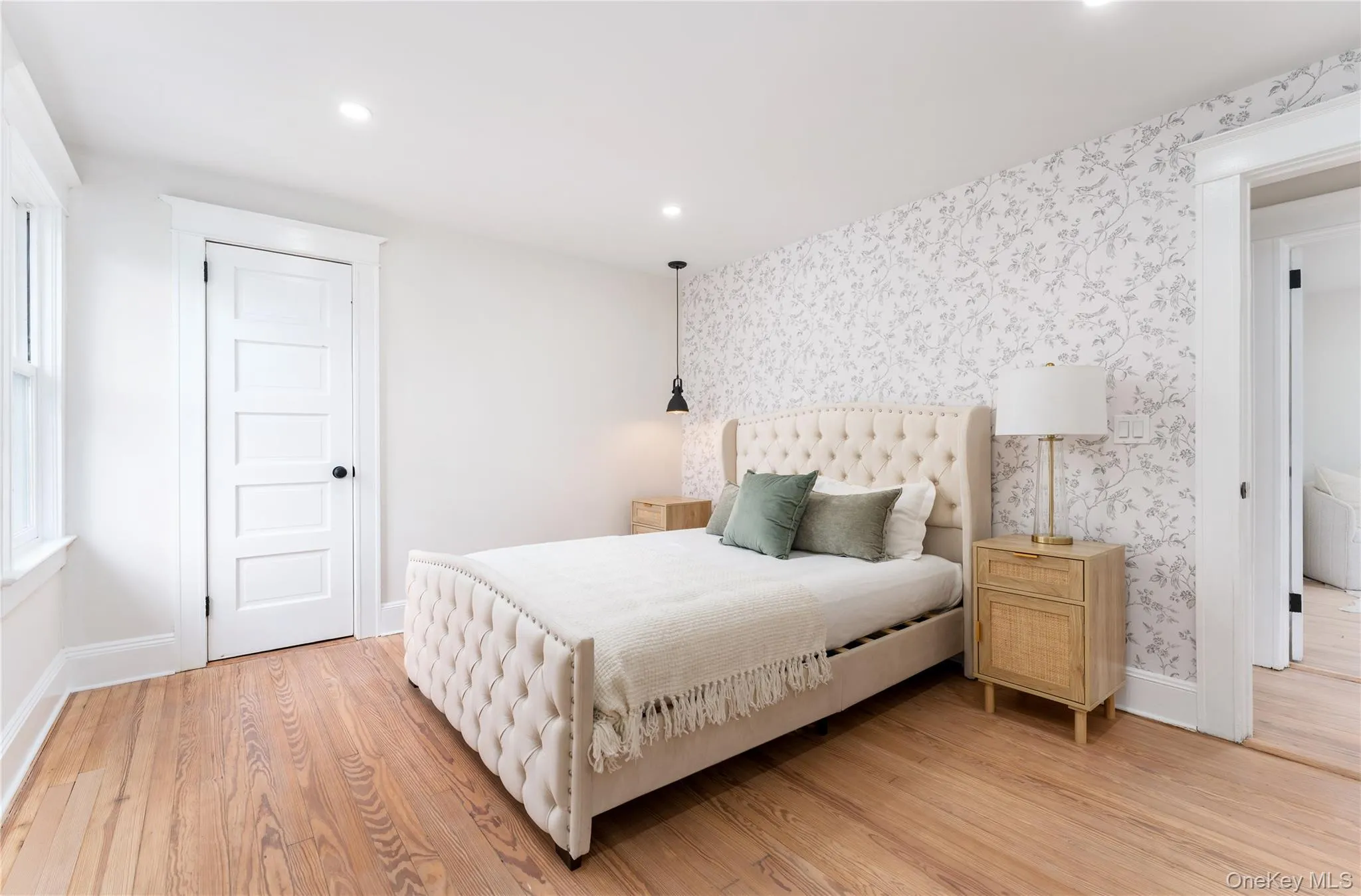 85 Garfield Avenue, Islip, NY, 3 Bedrooms Bedrooms, 11 Rooms Rooms,3 BathroomsBathrooms,Residential,For Rent,Garfield,0,1017020 85 Garfield Avenue, Islip, NY, 3 Bedrooms Bedrooms, 11 Rooms Rooms,3 BathroomsBathrooms,Residential,For Rent,Garfield,0,1017020