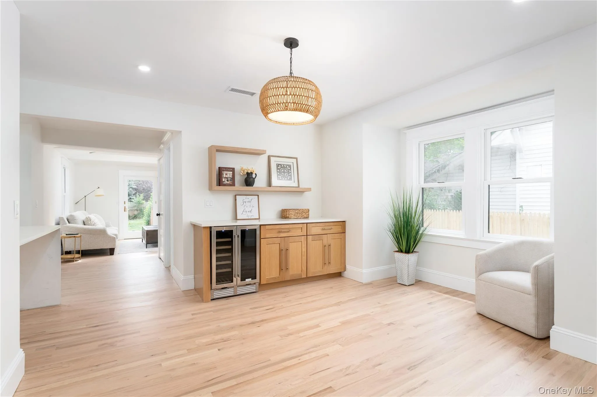 85 Garfield Avenue, Islip, NY, 3 Bedrooms Bedrooms, 11 Rooms Rooms,3 BathroomsBathrooms,Residential,For Rent,Garfield,0,1017020 85 Garfield Avenue, Islip, NY, 3 Bedrooms Bedrooms, 11 Rooms Rooms,3 BathroomsBathrooms,Residential,For Rent,Garfield,0,1017020