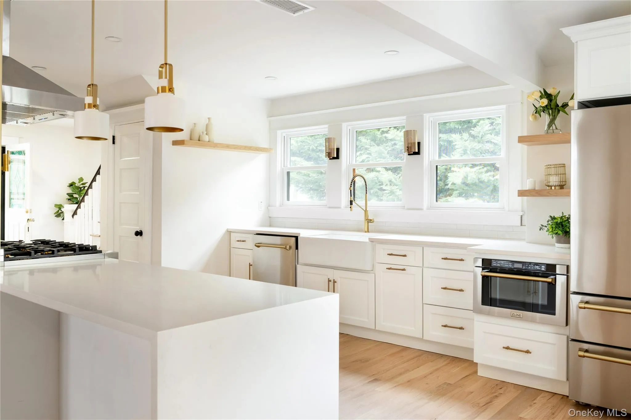 85 Garfield Avenue, Islip, NY, 3 Bedrooms Bedrooms, 11 Rooms Rooms,3 BathroomsBathrooms,Residential,For Rent,Garfield,0,1017020 85 Garfield Avenue, Islip, NY, 3 Bedrooms Bedrooms, 11 Rooms Rooms,3 BathroomsBathrooms,Residential,For Rent,Garfield,0,1017020