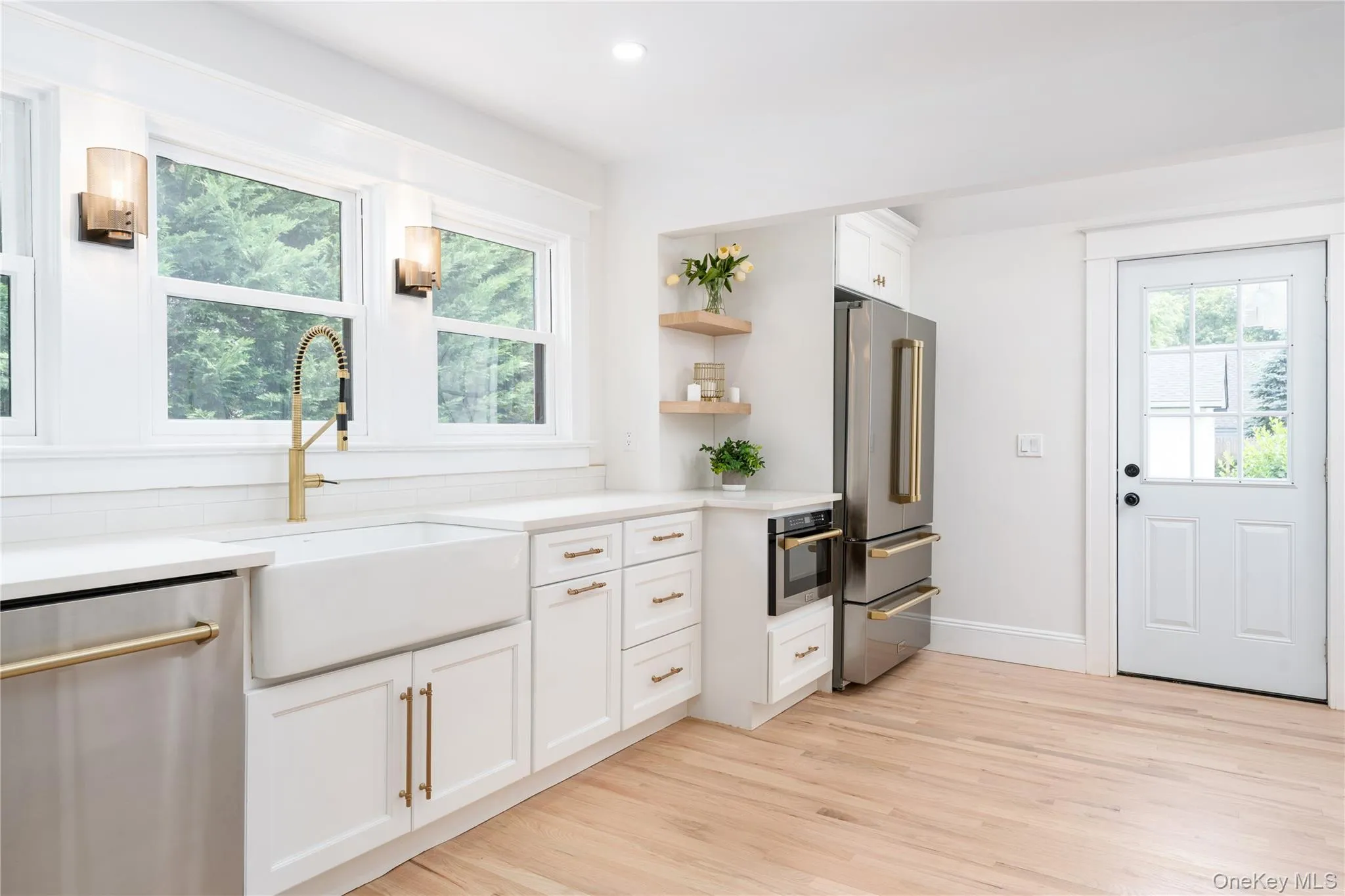 85 Garfield Avenue, Islip, NY, 3 Bedrooms Bedrooms, 11 Rooms Rooms,3 BathroomsBathrooms,Residential,For Rent,Garfield,0,1017020 85 Garfield Avenue, Islip, NY, 3 Bedrooms Bedrooms, 11 Rooms Rooms,3 BathroomsBathrooms,Residential,For Rent,Garfield,0,1017020