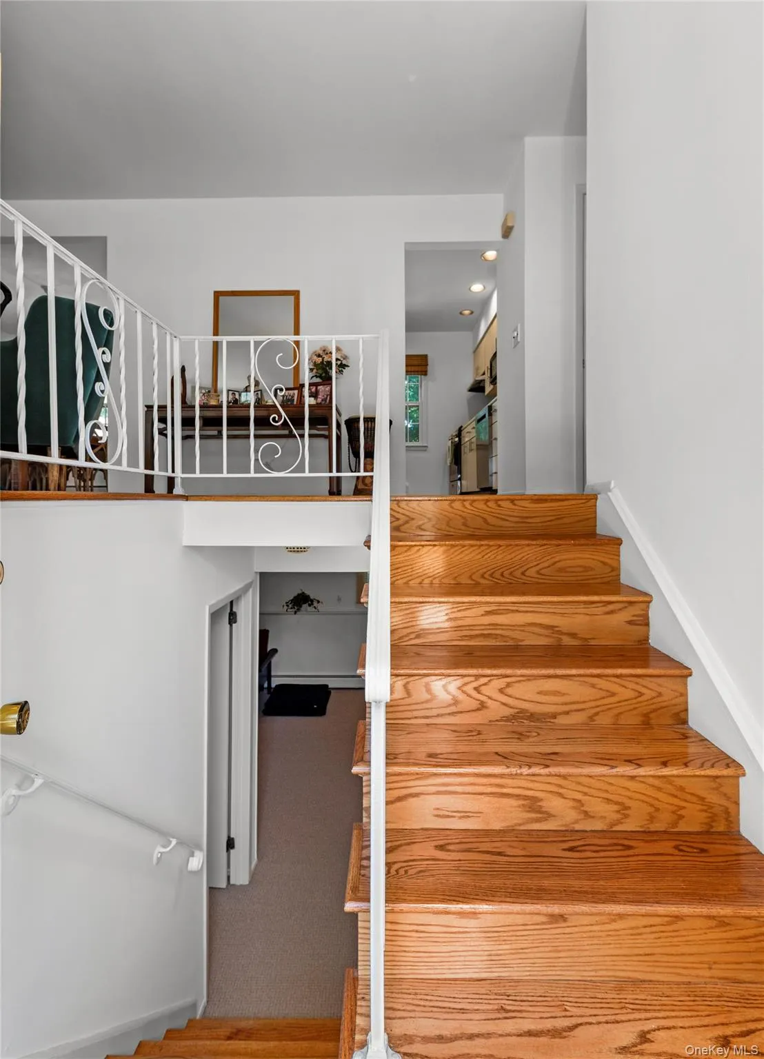 414 Maple Avenue, Clarkstown, NY, 4 Bedrooms Bedrooms, 8 Rooms Rooms,1 BathroomBathrooms,Residential,For Rent,Maple,0,1017021 414 Maple Avenue, Clarkstown, NY, 4 Bedrooms Bedrooms, 8 Rooms Rooms,1 BathroomBathrooms,Residential,For Rent,Maple,0,1017021
