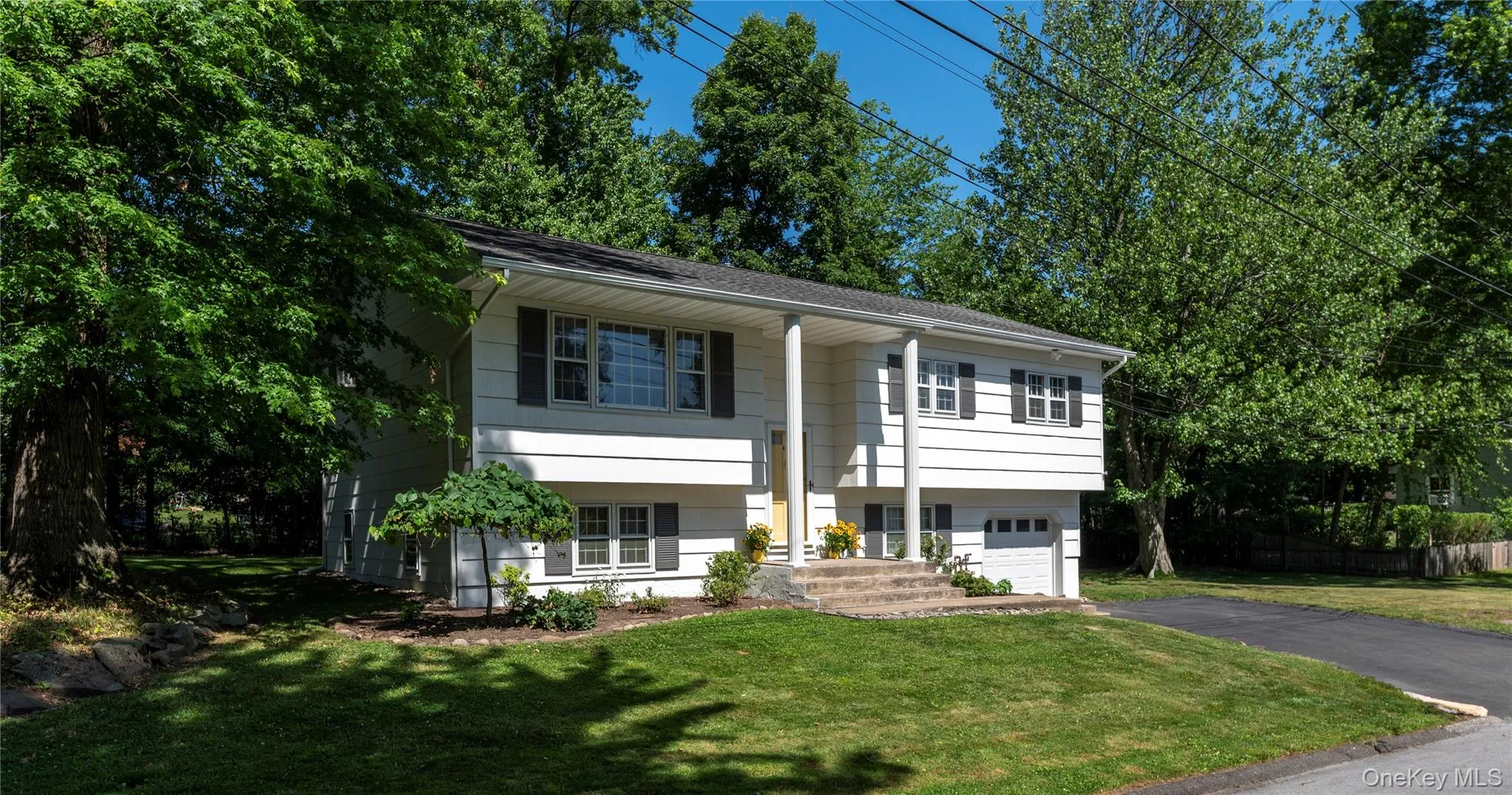 414 Maple Avenue, Clarkstown, NY, 4 Bedrooms Bedrooms, 8 Rooms Rooms,1 BathroomBathrooms,Residential,For Rent,Maple,0,1017021 414 Maple Avenue, Clarkstown, NY, 4 Bedrooms Bedrooms, 8 Rooms Rooms,1 BathroomBathrooms,Residential,For Rent,Maple,0,1017021