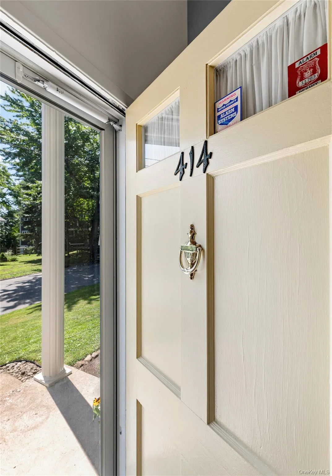 414 Maple Avenue, Clarkstown, NY, 4 Bedrooms Bedrooms, 8 Rooms Rooms,1 BathroomBathrooms,Residential,For Rent,Maple,0,1017021 414 Maple Avenue, Clarkstown, NY, 4 Bedrooms Bedrooms, 8 Rooms Rooms,1 BathroomBathrooms,Residential,For Rent,Maple,0,1017021