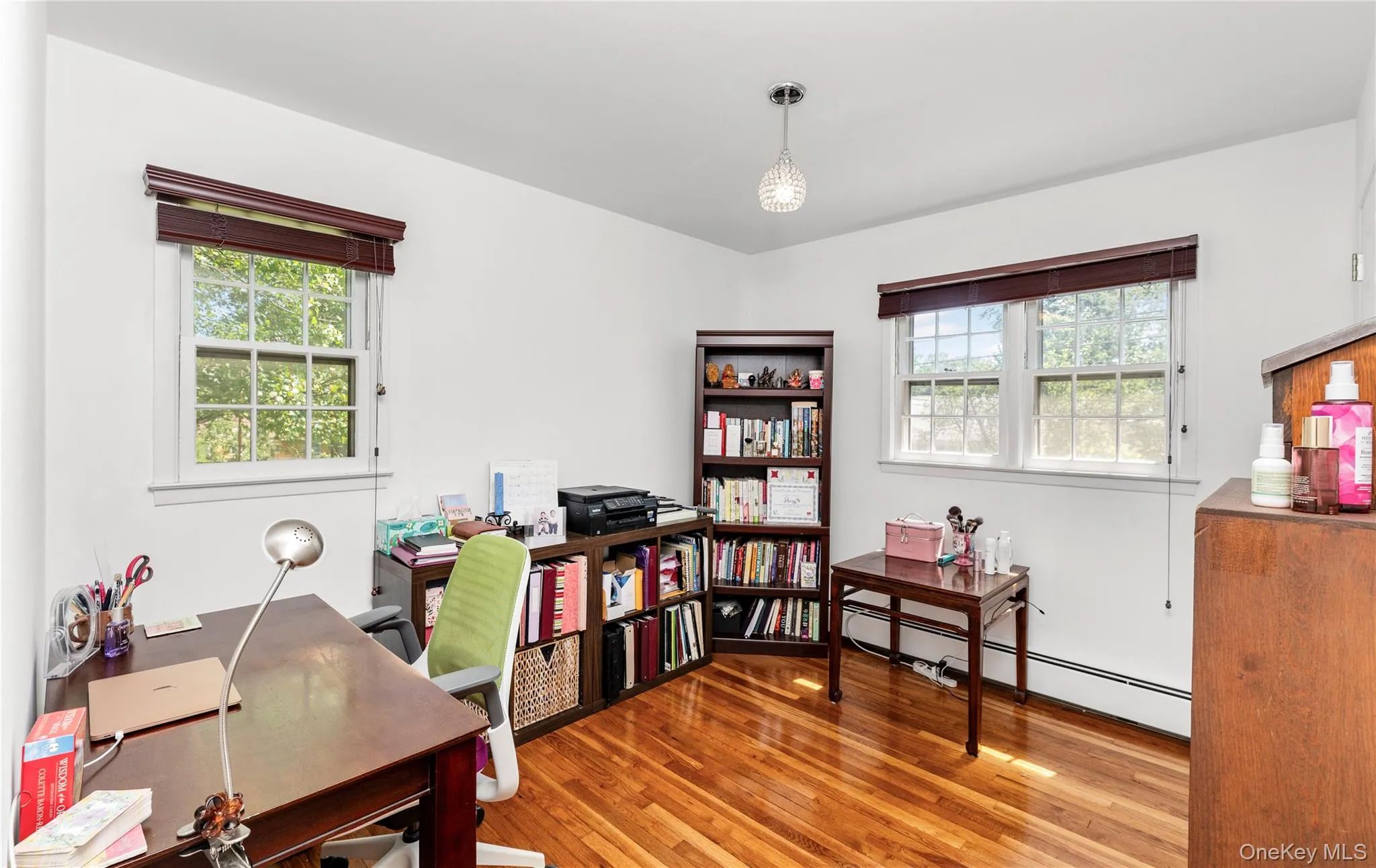 414 Maple Avenue, Clarkstown, NY, 4 Bedrooms Bedrooms, 8 Rooms Rooms,1 BathroomBathrooms,Residential,For Rent,Maple,0,1017021 414 Maple Avenue, Clarkstown, NY, 4 Bedrooms Bedrooms, 8 Rooms Rooms,1 BathroomBathrooms,Residential,For Rent,Maple,0,1017021