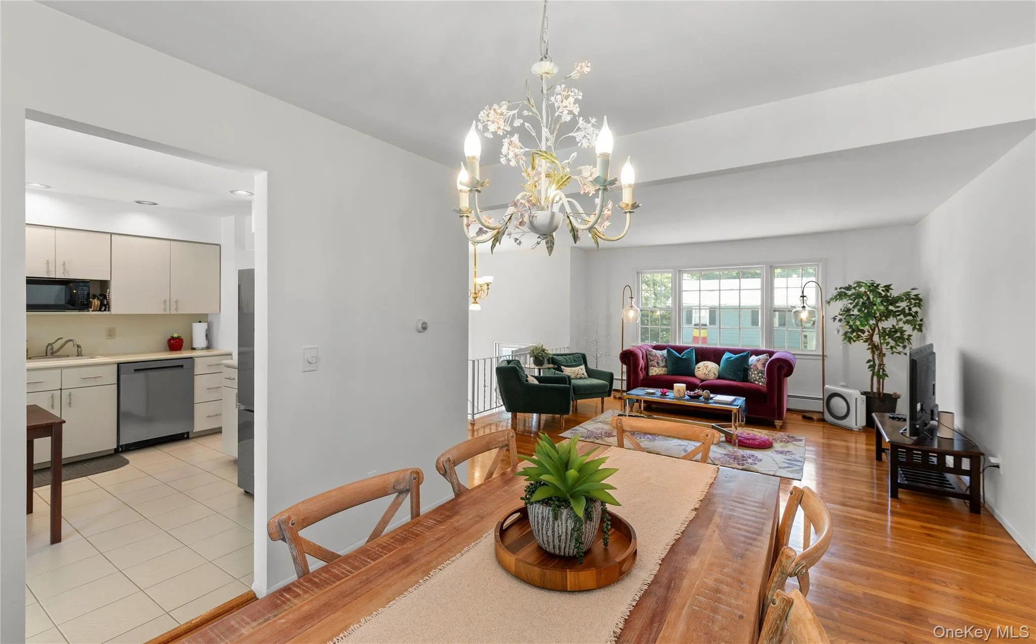414 Maple Avenue, Clarkstown, NY, 4 Bedrooms Bedrooms, 8 Rooms Rooms,1 BathroomBathrooms,Residential,For Rent,Maple,0,1017021 414 Maple Avenue, Clarkstown, NY, 4 Bedrooms Bedrooms, 8 Rooms Rooms,1 BathroomBathrooms,Residential,For Rent,Maple,0,1017021