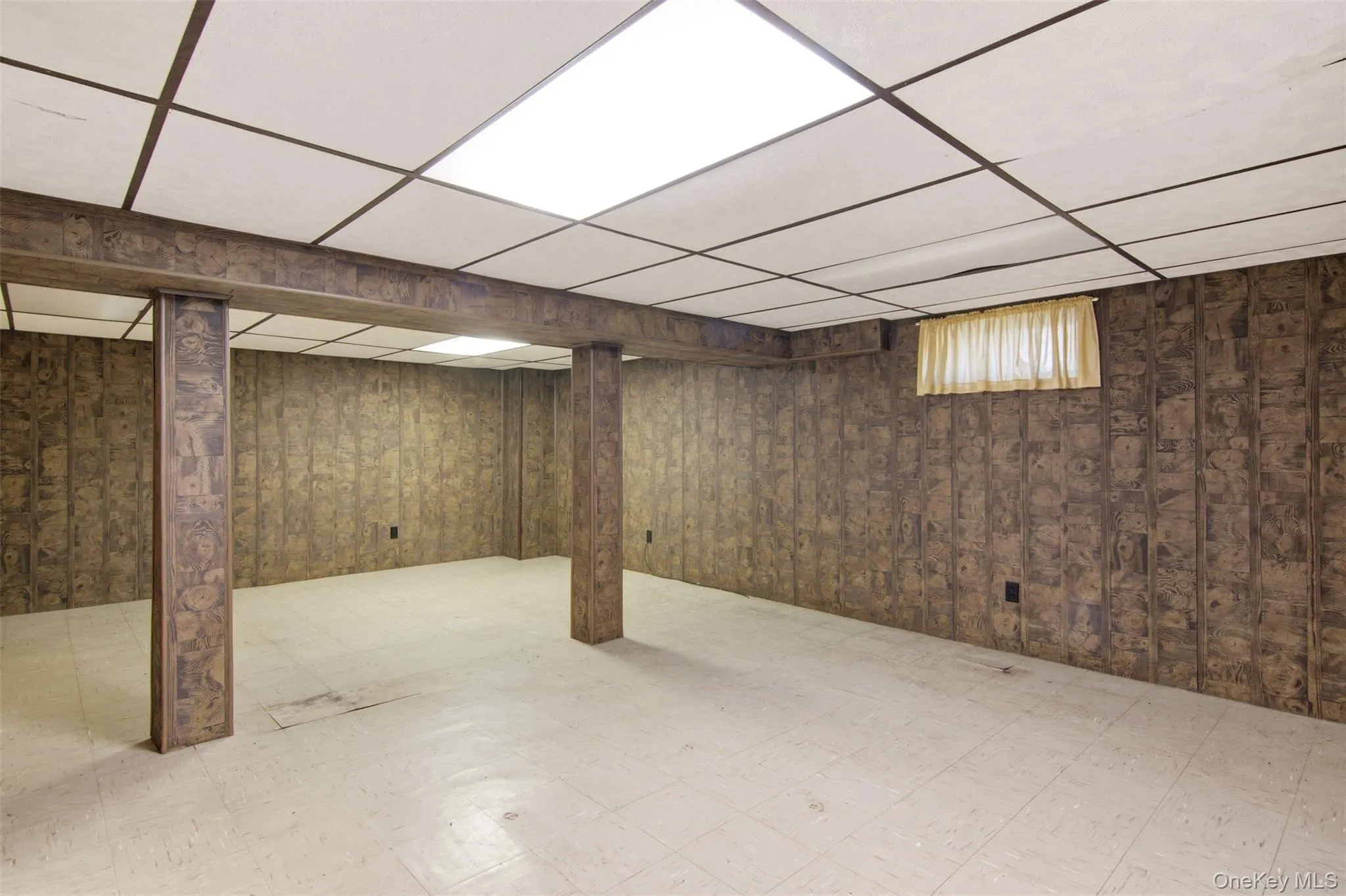 34 Hollo Drive, Brookhaven, NY, 3 Bedrooms Bedrooms, 5 Rooms Rooms,1 BathroomBathrooms,Residential,For Rent,Hollo,0,1017022 34 Hollo Drive, Brookhaven, NY, 3 Bedrooms Bedrooms, 5 Rooms Rooms,1 BathroomBathrooms,Residential,For Rent,Hollo,0,1017022