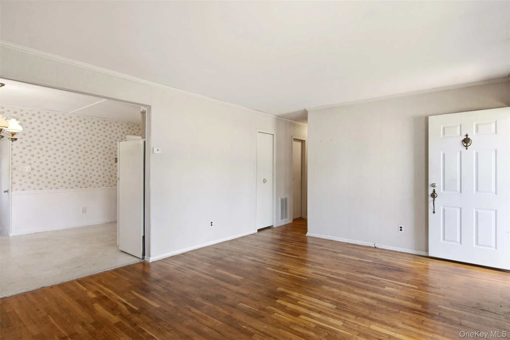 34 Hollo Drive, Brookhaven, NY, 3 Bedrooms Bedrooms, 5 Rooms Rooms,1 BathroomBathrooms,Residential,For Rent,Hollo,0,1017022 34 Hollo Drive, Brookhaven, NY, 3 Bedrooms Bedrooms, 5 Rooms Rooms,1 BathroomBathrooms,Residential,For Rent,Hollo,0,1017022