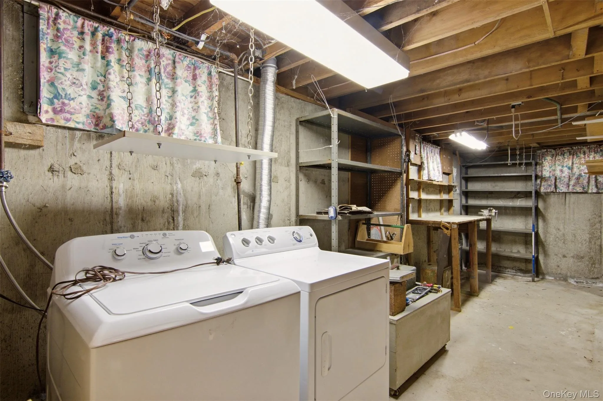 34 Hollo Drive, Brookhaven, NY, 3 Bedrooms Bedrooms, 5 Rooms Rooms,1 BathroomBathrooms,Residential,For Rent,Hollo,0,1017022 34 Hollo Drive, Brookhaven, NY, 3 Bedrooms Bedrooms, 5 Rooms Rooms,1 BathroomBathrooms,Residential,For Rent,Hollo,0,1017022