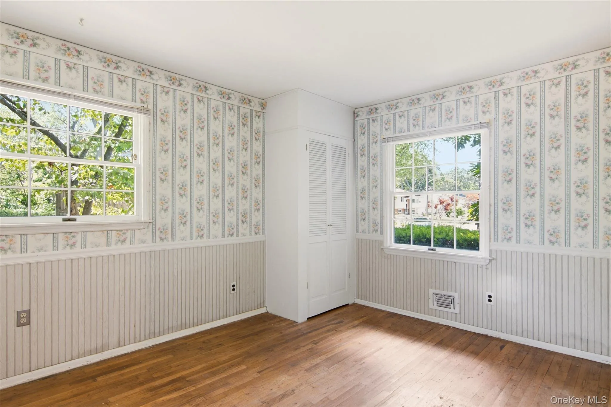 34 Hollo Drive, Brookhaven, NY, 3 Bedrooms Bedrooms, 5 Rooms Rooms,1 BathroomBathrooms,Residential,For Rent,Hollo,0,1017022 34 Hollo Drive, Brookhaven, NY, 3 Bedrooms Bedrooms, 5 Rooms Rooms,1 BathroomBathrooms,Residential,For Rent,Hollo,0,1017022