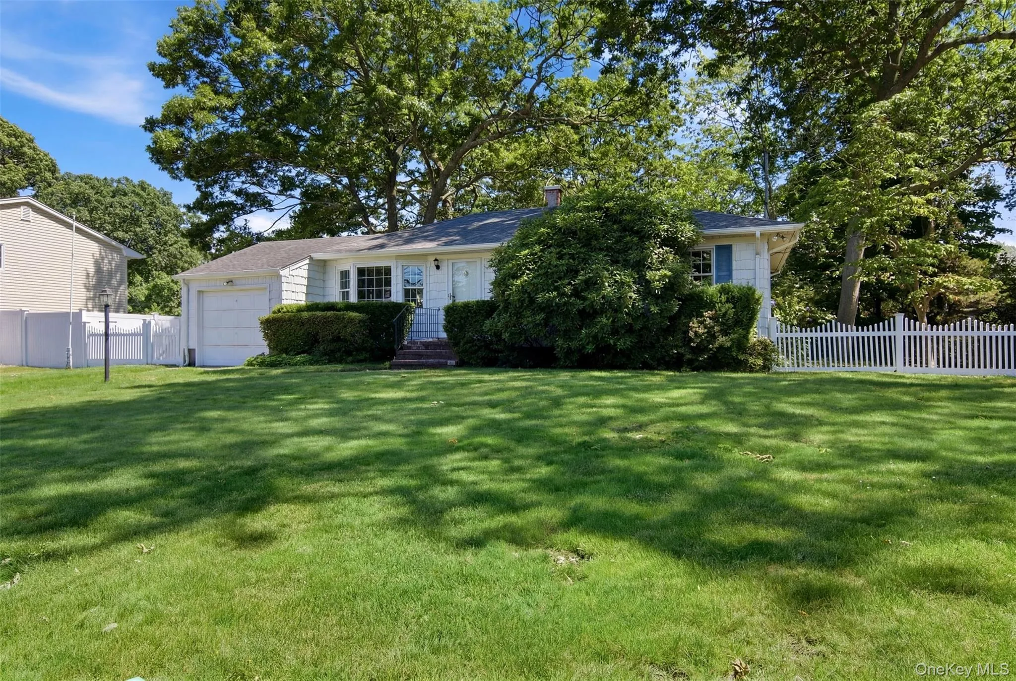 34 Hollo Drive, Brookhaven, NY, 3 Bedrooms Bedrooms, 5 Rooms Rooms,1 BathroomBathrooms,Residential,For Rent,Hollo,0,1017022 34 Hollo Drive, Brookhaven, NY, 3 Bedrooms Bedrooms, 5 Rooms Rooms,1 BathroomBathrooms,Residential,For Rent,Hollo,0,1017022