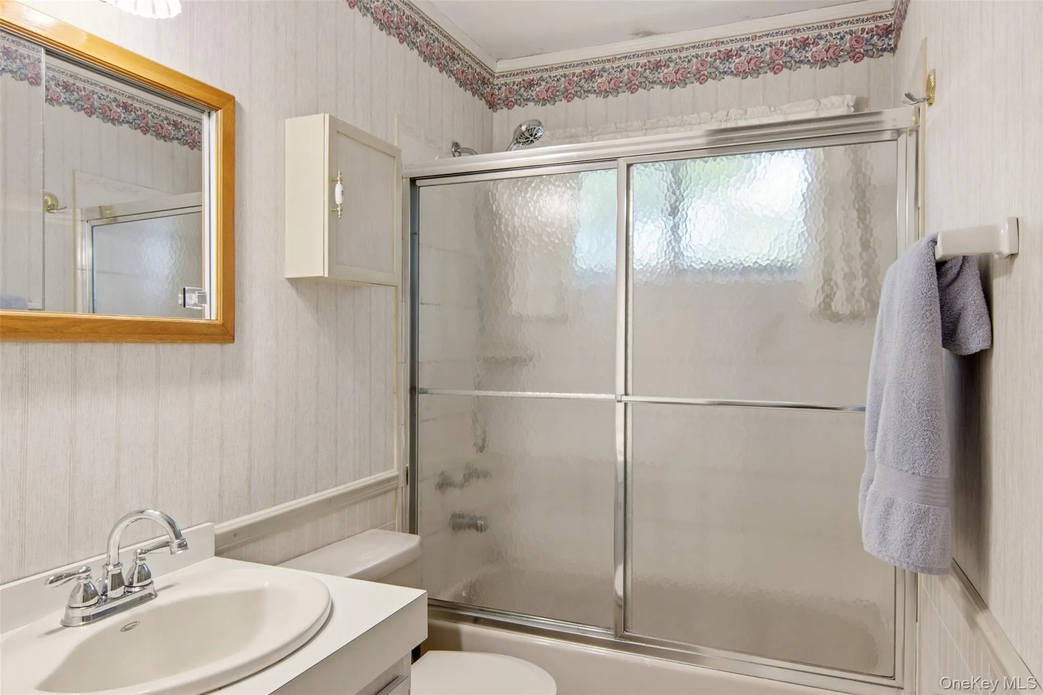 34 Hollo Drive, Brookhaven, NY, 3 Bedrooms Bedrooms, 5 Rooms Rooms,1 BathroomBathrooms,Residential,For Rent,Hollo,0,1017022 34 Hollo Drive, Brookhaven, NY, 3 Bedrooms Bedrooms, 5 Rooms Rooms,1 BathroomBathrooms,Residential,For Rent,Hollo,0,1017022