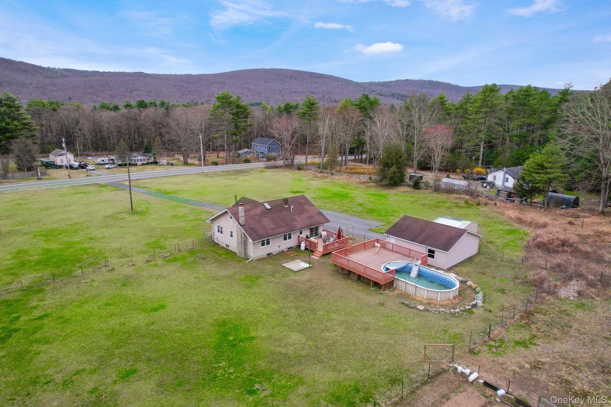 2643 State Route 209, Mamakating, NY, 3 Bedrooms Bedrooms, 6 Rooms Rooms,2 BathroomsBathrooms,Residential,For Rent,State Route 209,0,1017024 2643 State Route 209, Mamakating, NY, 3 Bedrooms Bedrooms, 6 Rooms Rooms,2 BathroomsBathrooms,Residential,For Rent,State Route 209,0,1017024