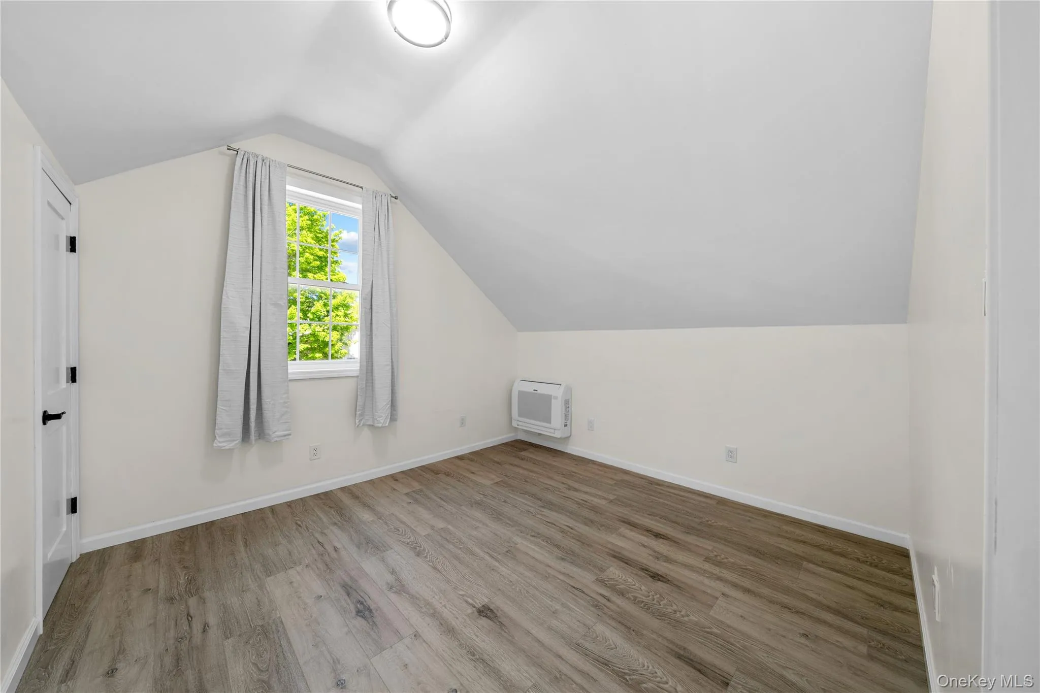 37 Hoffman Drive, Smithtown, NY, 3 Bedrooms Bedrooms, 7 Rooms Rooms,1 BathroomBathrooms,Residential Lease,For Rent,Hoffman,0,1017027 37 Hoffman Drive, Smithtown, NY, 3 Bedrooms Bedrooms, 7 Rooms Rooms,1 BathroomBathrooms,Residential Lease,For Rent,Hoffman,0,1017027