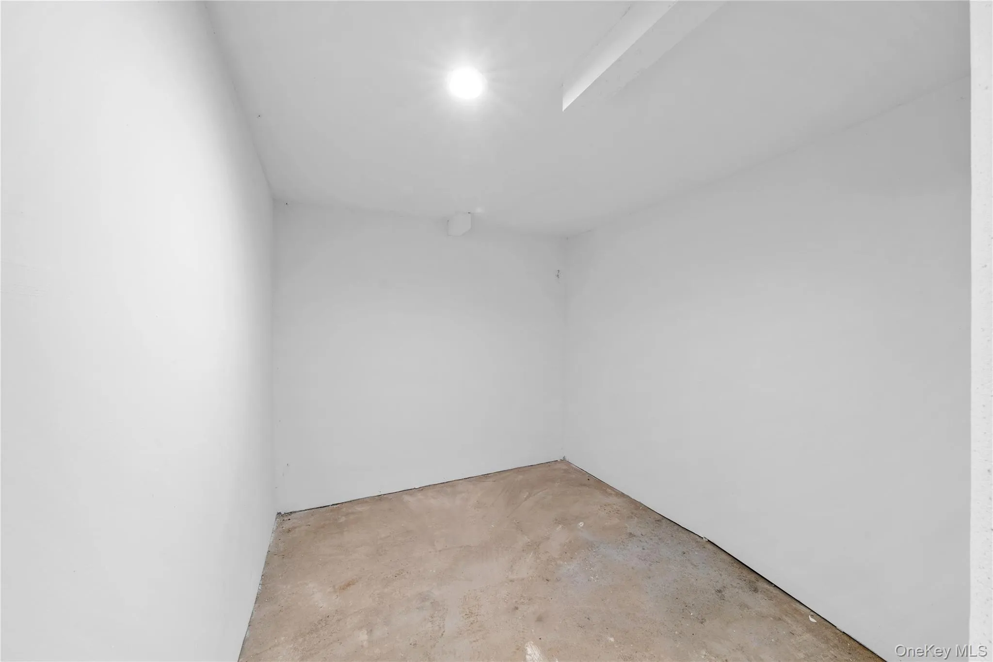37 Hoffman Drive, Smithtown, NY, 3 Bedrooms Bedrooms, 7 Rooms Rooms,1 BathroomBathrooms,Residential Lease,For Rent,Hoffman,0,1017027 37 Hoffman Drive, Smithtown, NY, 3 Bedrooms Bedrooms, 7 Rooms Rooms,1 BathroomBathrooms,Residential Lease,For Rent,Hoffman,0,1017027