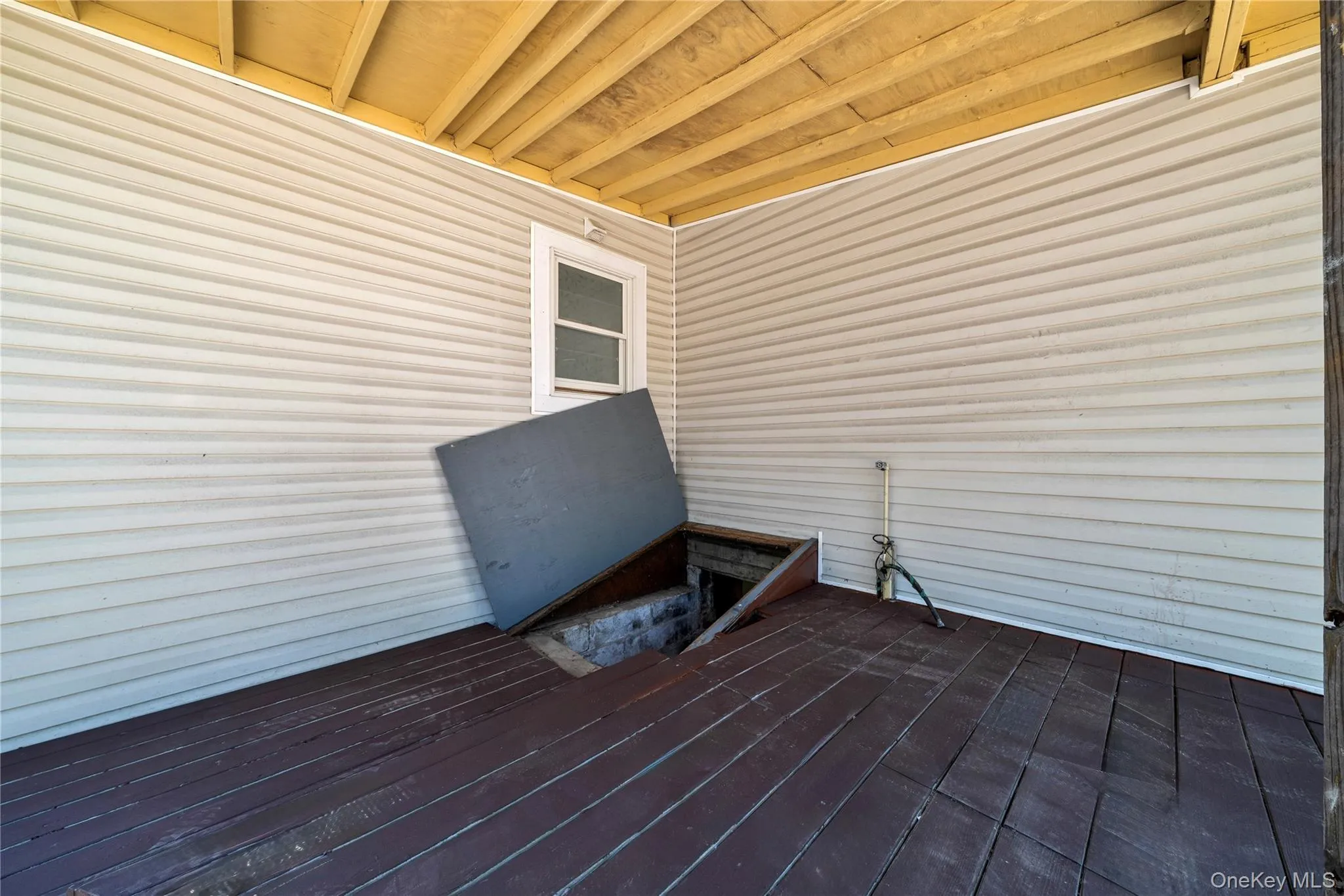 37 Hoffman Drive, Smithtown, NY, 3 Bedrooms Bedrooms, 7 Rooms Rooms,1 BathroomBathrooms,Residential Lease,For Rent,Hoffman,0,1017027 37 Hoffman Drive, Smithtown, NY, 3 Bedrooms Bedrooms, 7 Rooms Rooms,1 BathroomBathrooms,Residential Lease,For Rent,Hoffman,0,1017027