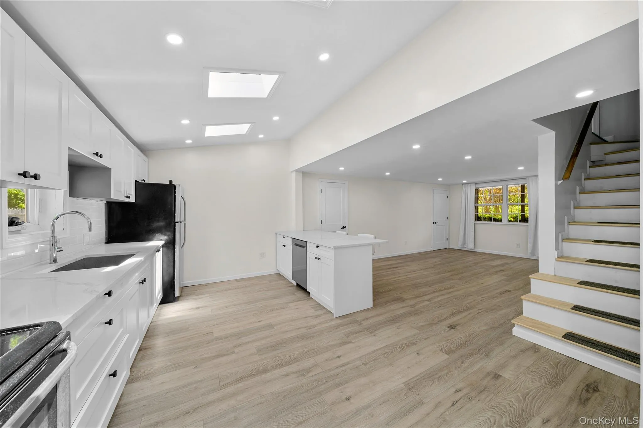 37 Hoffman Drive, Smithtown, NY, 3 Bedrooms Bedrooms, 7 Rooms Rooms,1 BathroomBathrooms,Residential Lease,For Rent,Hoffman,0,1017027 37 Hoffman Drive, Smithtown, NY, 3 Bedrooms Bedrooms, 7 Rooms Rooms,1 BathroomBathrooms,Residential Lease,For Rent,Hoffman,0,1017027