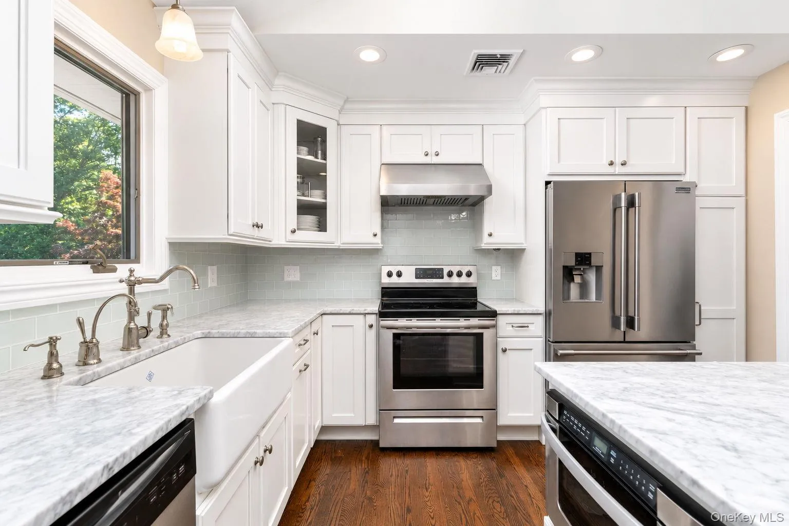 25 Brewster Avenue, Smithtown, NY, 4 Bedrooms Bedrooms, 8 Rooms Rooms,2 BathroomsBathrooms,Residential,For Rent,Brewster,0,1017028 25 Brewster Avenue, Smithtown, NY, 4 Bedrooms Bedrooms, 8 Rooms Rooms,2 BathroomsBathrooms,Residential,For Rent,Brewster,0,1017028