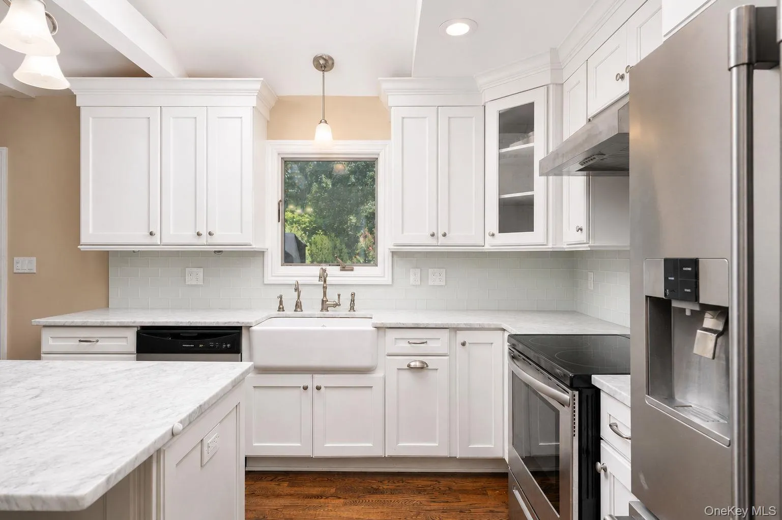 25 Brewster Avenue, Smithtown, NY, 4 Bedrooms Bedrooms, 8 Rooms Rooms,2 BathroomsBathrooms,Residential,For Rent,Brewster,0,1017028 25 Brewster Avenue, Smithtown, NY, 4 Bedrooms Bedrooms, 8 Rooms Rooms,2 BathroomsBathrooms,Residential,For Rent,Brewster,0,1017028