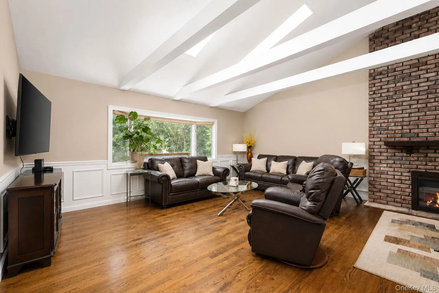 25 Brewster Avenue, Smithtown, NY, 4 Bedrooms Bedrooms, 8 Rooms Rooms,2 BathroomsBathrooms,Residential,For Rent,Brewster,0,1017028 25 Brewster Avenue, Smithtown, NY, 4 Bedrooms Bedrooms, 8 Rooms Rooms,2 BathroomsBathrooms,Residential,For Rent,Brewster,0,1017028