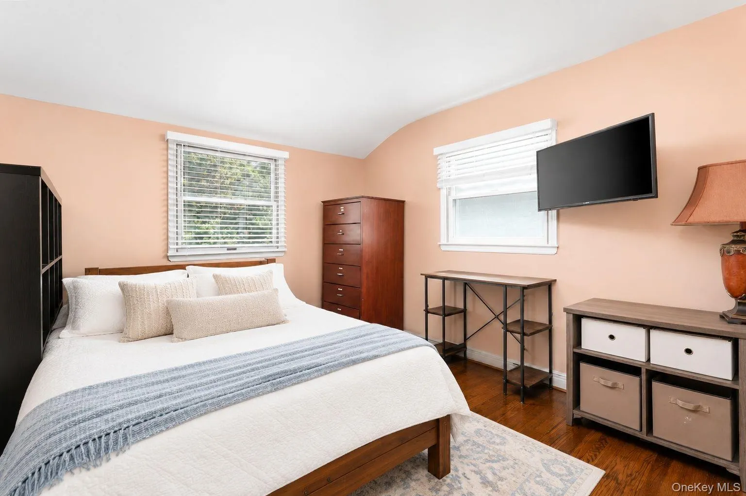 25 Brewster Avenue, Smithtown, NY, 4 Bedrooms Bedrooms, 8 Rooms Rooms,2 BathroomsBathrooms,Residential,For Rent,Brewster,0,1017028 25 Brewster Avenue, Smithtown, NY, 4 Bedrooms Bedrooms, 8 Rooms Rooms,2 BathroomsBathrooms,Residential,For Rent,Brewster,0,1017028