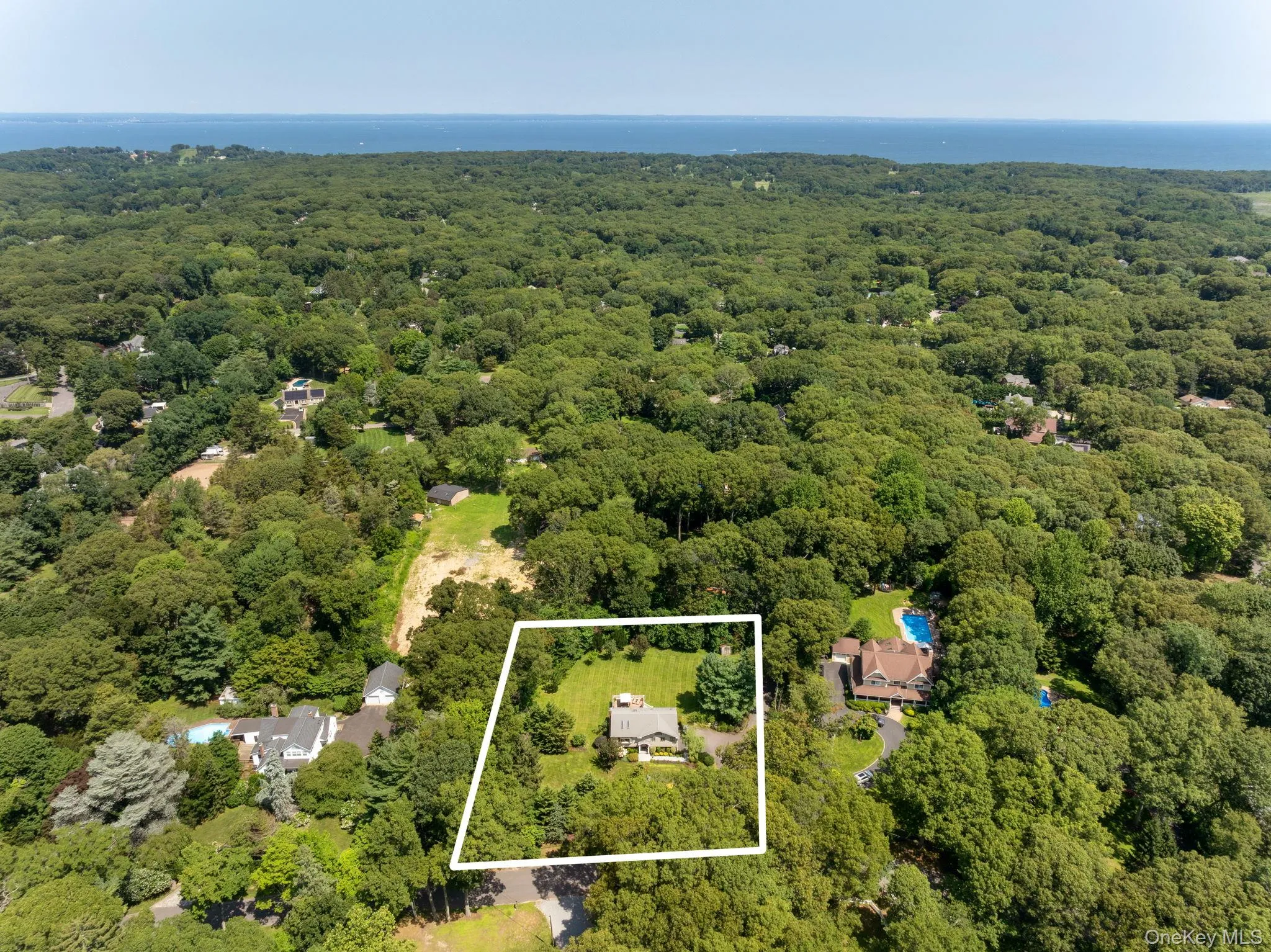 25 Brewster Avenue, Smithtown, NY, 4 Bedrooms Bedrooms, 8 Rooms Rooms,2 BathroomsBathrooms,Residential,For Rent,Brewster,0,1017028 25 Brewster Avenue, Smithtown, NY, 4 Bedrooms Bedrooms, 8 Rooms Rooms,2 BathroomsBathrooms,Residential,For Rent,Brewster,0,1017028