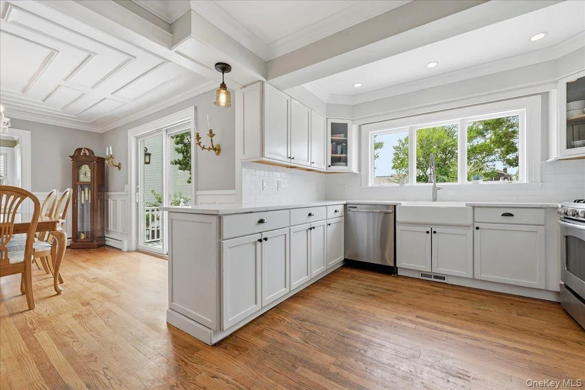 17 Norman Avenue, Babylon, NY, 3 Bedrooms Bedrooms, 7 Rooms Rooms,2 BathroomsBathrooms,Residential,For Rent,Norman,0,KEY1017032 17 Norman Avenue, Babylon, NY, 3 Bedrooms Bedrooms, 7 Rooms Rooms,2 BathroomsBathrooms,Residential,For Rent,Norman,0,KEY1017032