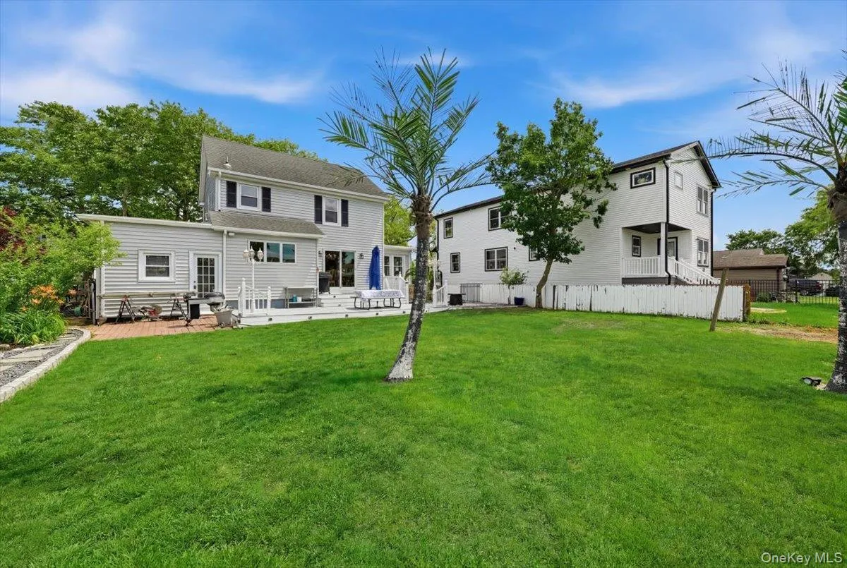 17 Norman Avenue, Babylon, NY, 3 Bedrooms Bedrooms, 7 Rooms Rooms,2 BathroomsBathrooms,Residential,For Rent,Norman,0,KEY1017032 17 Norman Avenue, Babylon, NY, 3 Bedrooms Bedrooms, 7 Rooms Rooms,2 BathroomsBathrooms,Residential,For Rent,Norman,0,KEY1017032