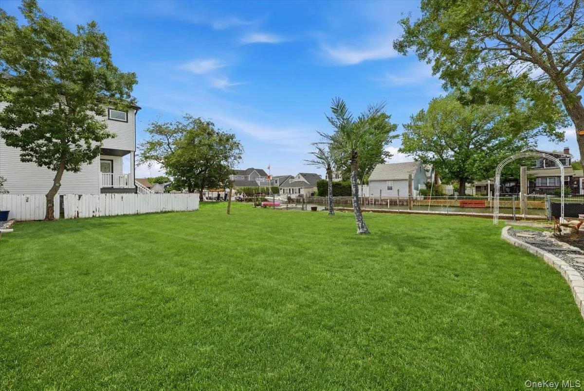 17 Norman Avenue, Babylon, NY, 3 Bedrooms Bedrooms, 7 Rooms Rooms,2 BathroomsBathrooms,Residential,For Rent,Norman,0,KEY1017032 17 Norman Avenue, Babylon, NY, 3 Bedrooms Bedrooms, 7 Rooms Rooms,2 BathroomsBathrooms,Residential,For Rent,Norman,0,KEY1017032