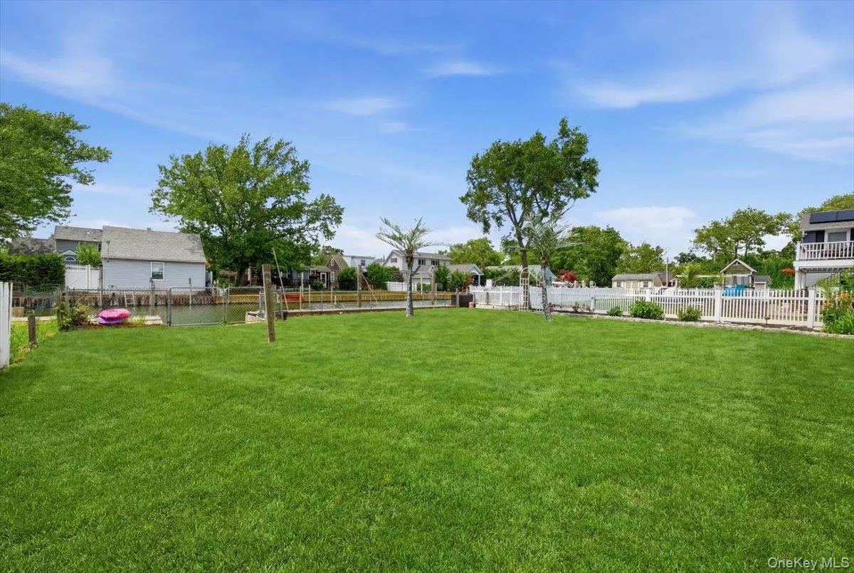 17 Norman Avenue, Babylon, NY, 3 Bedrooms Bedrooms, 7 Rooms Rooms,2 BathroomsBathrooms,Residential,For Rent,Norman,0,KEY1017032 17 Norman Avenue, Babylon, NY, 3 Bedrooms Bedrooms, 7 Rooms Rooms,2 BathroomsBathrooms,Residential,For Rent,Norman,0,KEY1017032