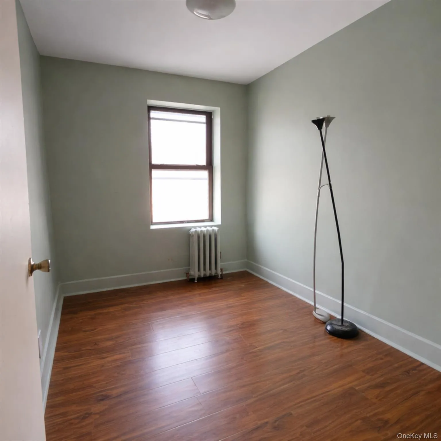 9145 85th Street, New York, NY, 3 Bedrooms Bedrooms, 6 Rooms Rooms,1 BathroomBathrooms,Residential,For Rent,85th,0,1017037 9145 85th Street, New York, NY, 3 Bedrooms Bedrooms, 6 Rooms Rooms,1 BathroomBathrooms,Residential,For Rent,85th,0,1017037