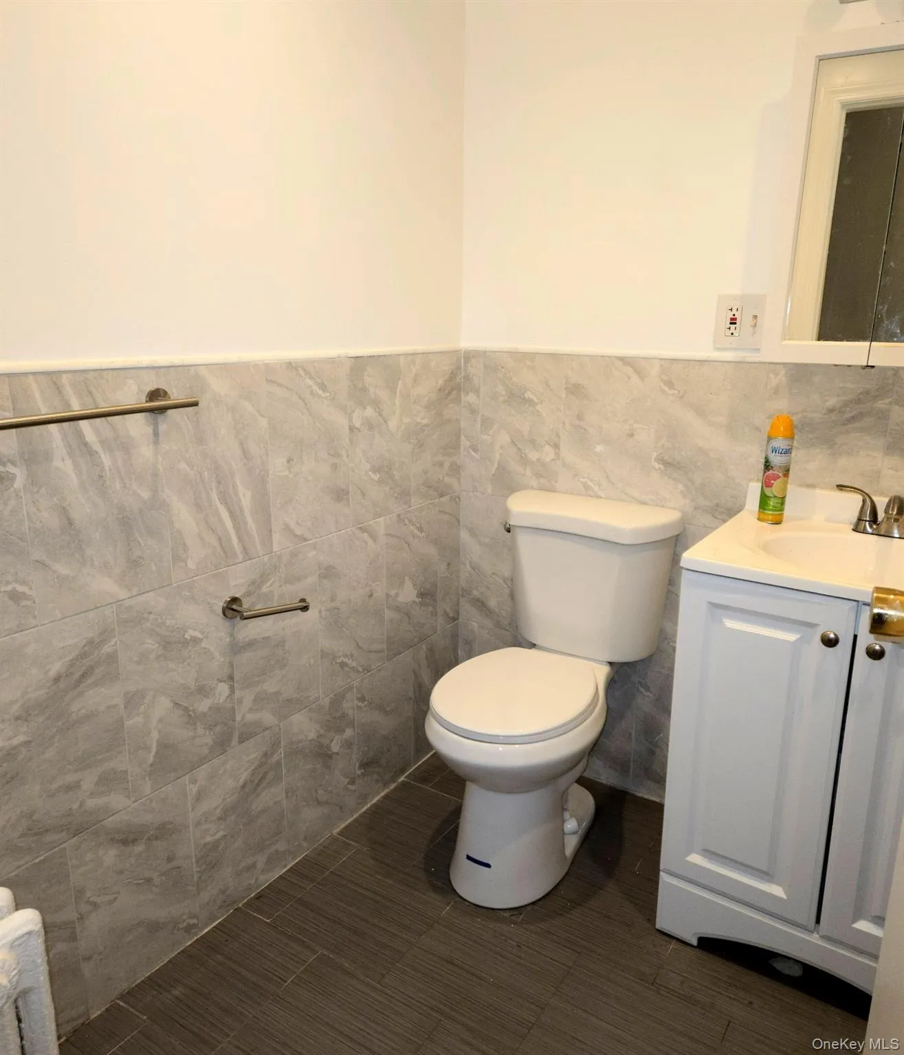 9145 85th Street, New York, NY, 3 Bedrooms Bedrooms, 6 Rooms Rooms,1 BathroomBathrooms,Residential,For Rent,85th,0,1017037 9145 85th Street, New York, NY, 3 Bedrooms Bedrooms, 6 Rooms Rooms,1 BathroomBathrooms,Residential,For Rent,85th,0,1017037