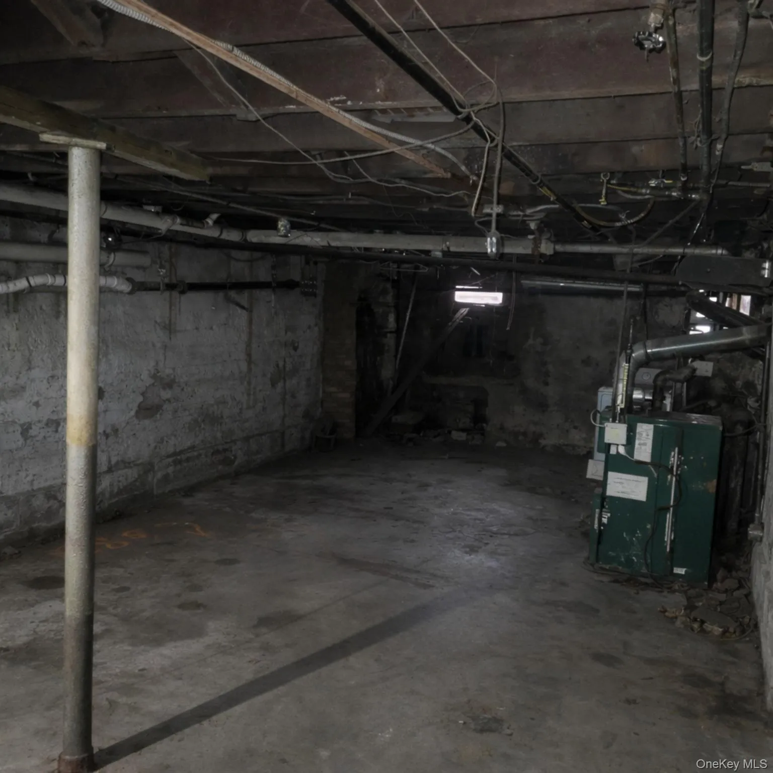 9145 85th Street, New York, NY, 3 Bedrooms Bedrooms, 6 Rooms Rooms,1 BathroomBathrooms,Residential,For Rent,85th,0,1017037 9145 85th Street, New York, NY, 3 Bedrooms Bedrooms, 6 Rooms Rooms,1 BathroomBathrooms,Residential,For Rent,85th,0,1017037