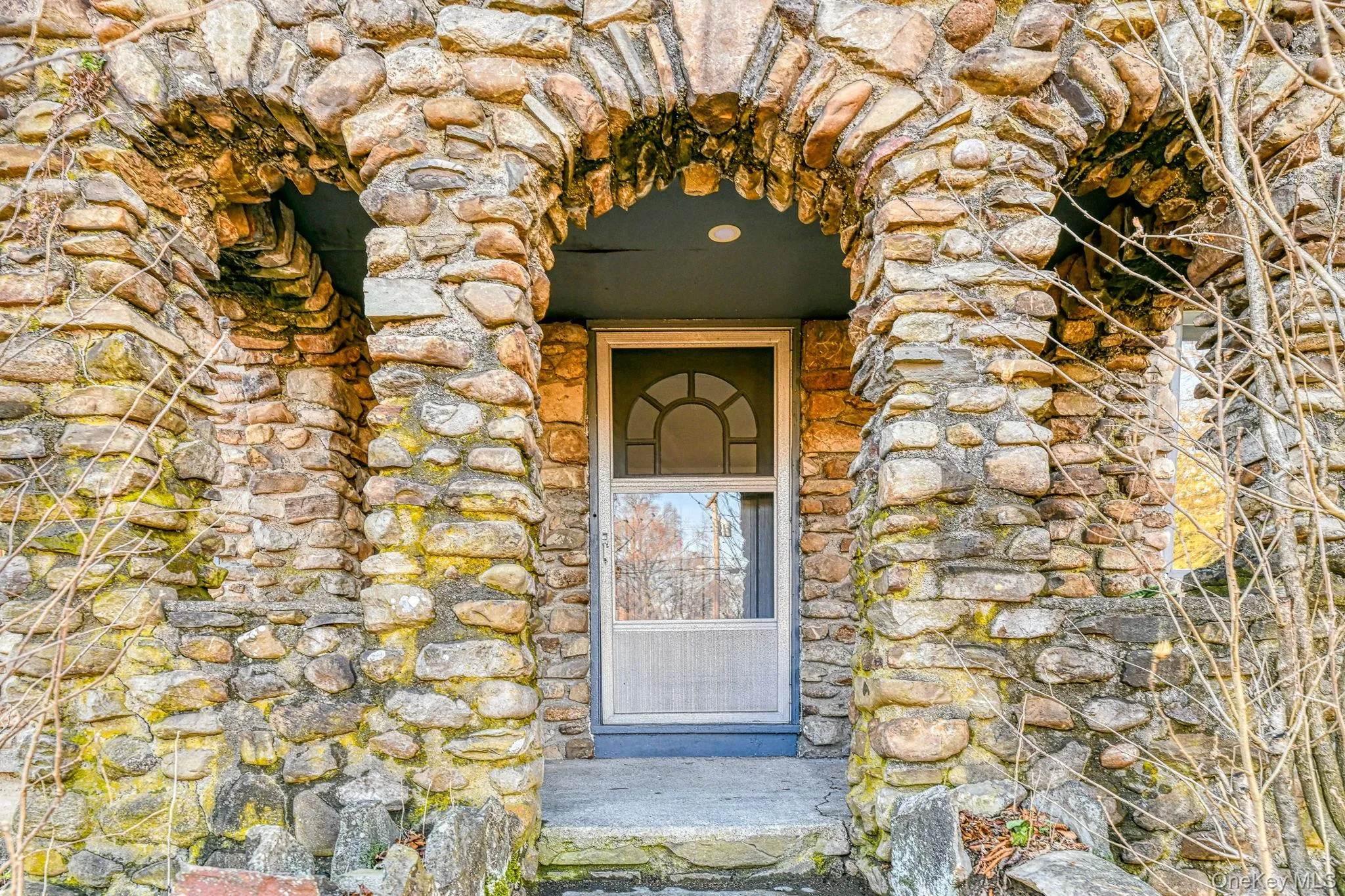 Front Door/Porch Front Door/Porch