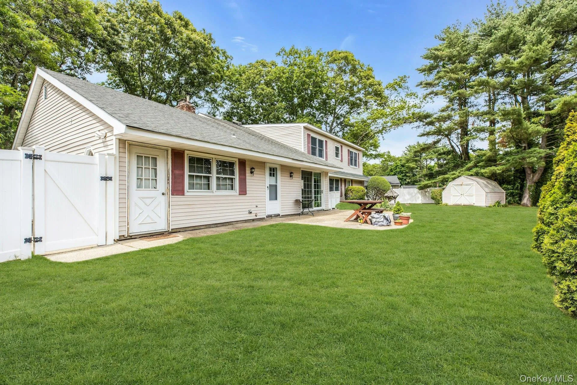 23 Bently Lane, Brookhaven, NY, 5 Bedrooms Bedrooms, 9 Rooms Rooms,3 BathroomsBathrooms,Residential,For Rent,Bently,0,KEY1017039 23 Bently Lane, Brookhaven, NY, 5 Bedrooms Bedrooms, 9 Rooms Rooms,3 BathroomsBathrooms,Residential,For Rent,Bently,0,KEY1017039