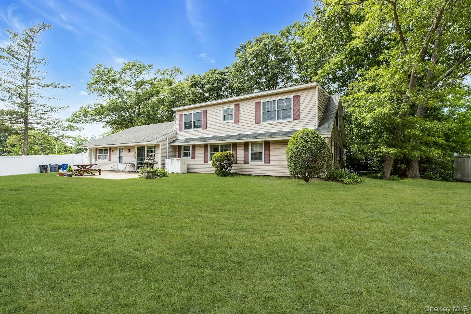 23 Bently Lane, Brookhaven, NY, 5 Bedrooms Bedrooms, 9 Rooms Rooms,3 BathroomsBathrooms,Residential,For Rent,Bently,0,KEY1017039 23 Bently Lane, Brookhaven, NY, 5 Bedrooms Bedrooms, 9 Rooms Rooms,3 BathroomsBathrooms,Residential,For Rent,Bently,0,KEY1017039