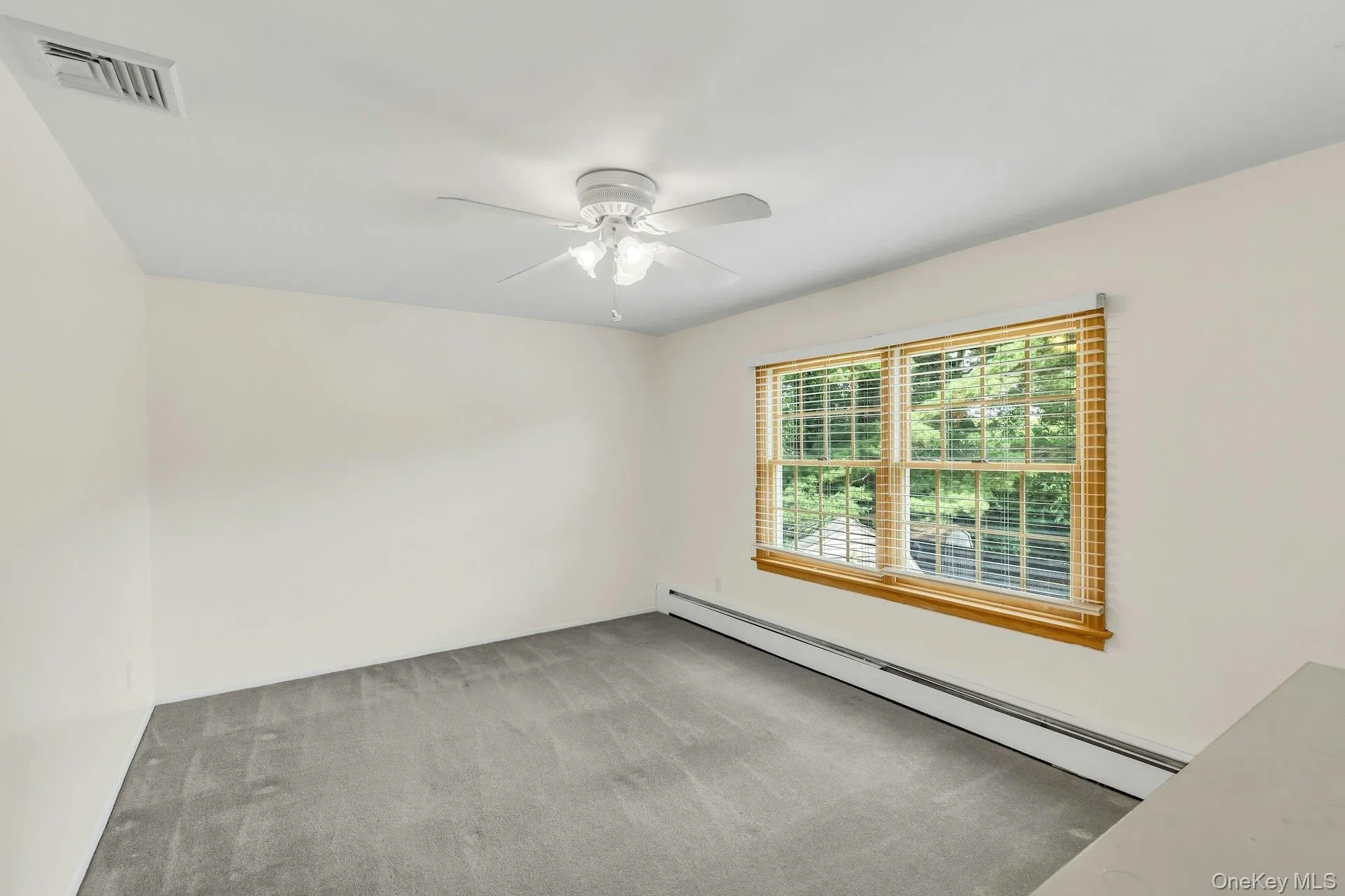 23 Bently Lane, Brookhaven, NY, 5 Bedrooms Bedrooms, 9 Rooms Rooms,3 BathroomsBathrooms,Residential,For Rent,Bently,0,KEY1017039 23 Bently Lane, Brookhaven, NY, 5 Bedrooms Bedrooms, 9 Rooms Rooms,3 BathroomsBathrooms,Residential,For Rent,Bently,0,KEY1017039